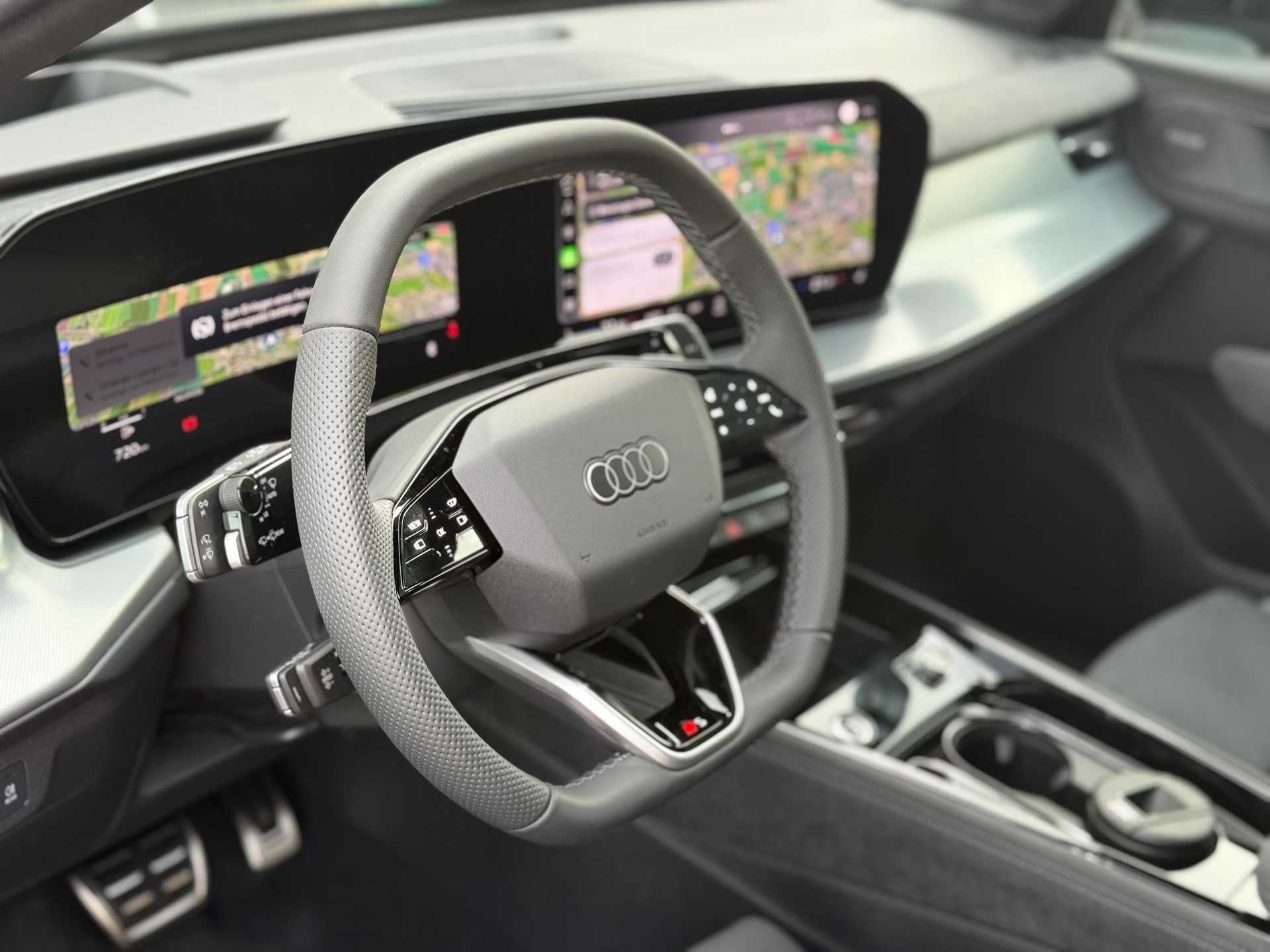 AUDI Q3 SUV TFSI quattro 150 kW S tronic-image-12
