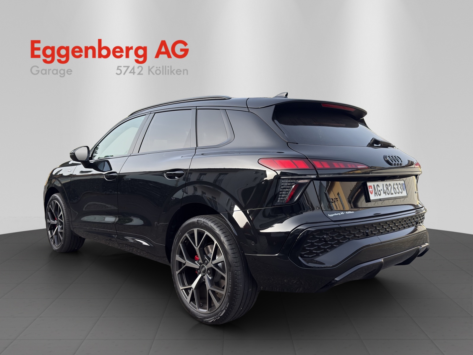 AUDI Q3 SUV TFSI quattro 150 kW S tronic-image-2