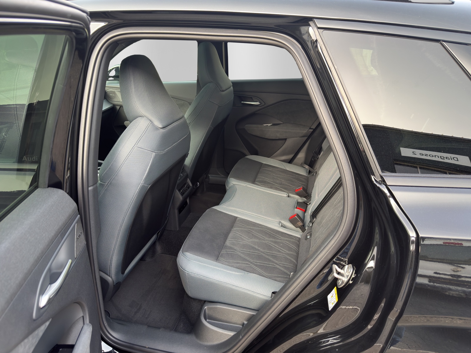 AUDI Q3 SUV TFSI quattro 150 kW S tronic-image-10