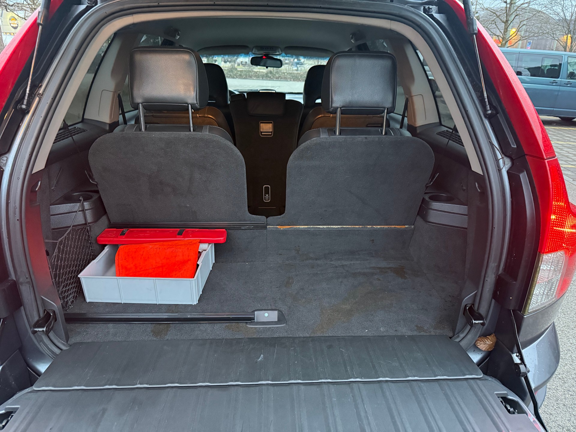 VOLVO XC90 D5 AWD Momentum-image-14