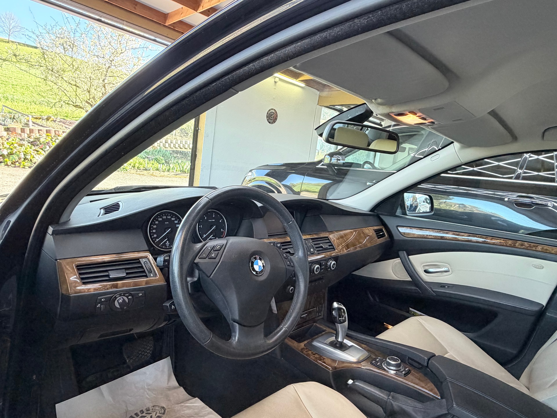 BMW 520d Steptronic-image-6