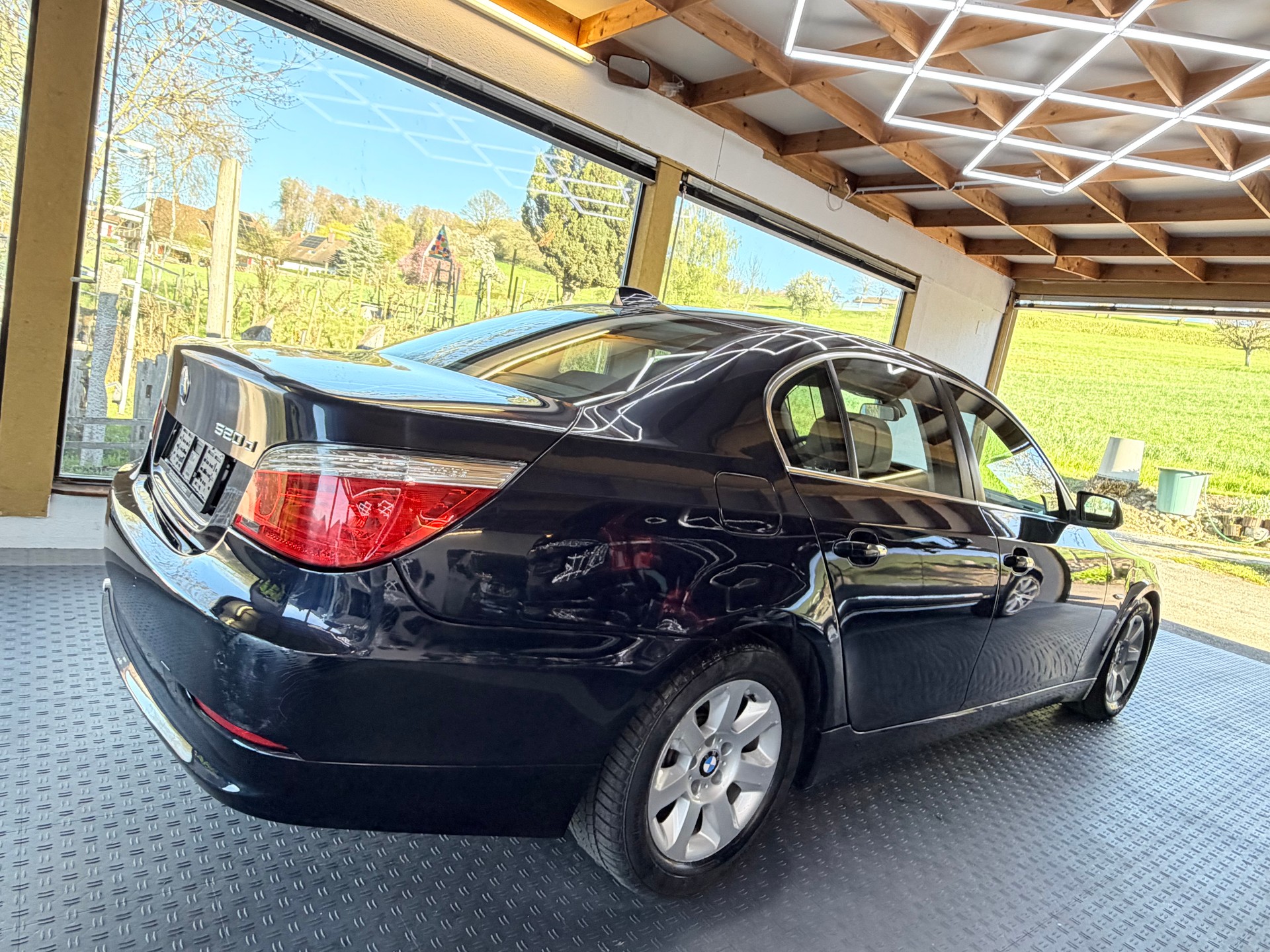 BMW 520d Steptronic-image-3