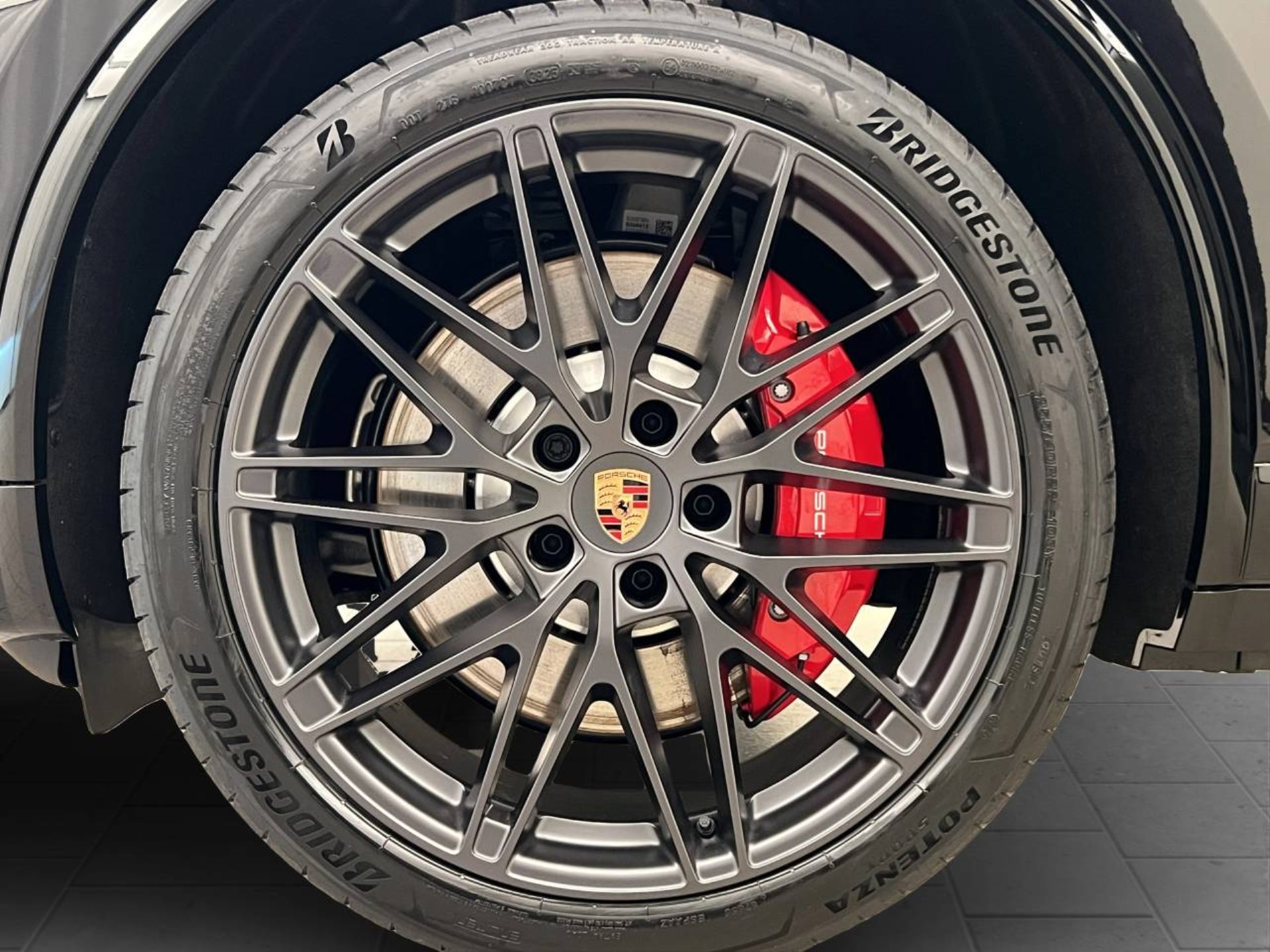 PORSCHE Macan GTS-image-10