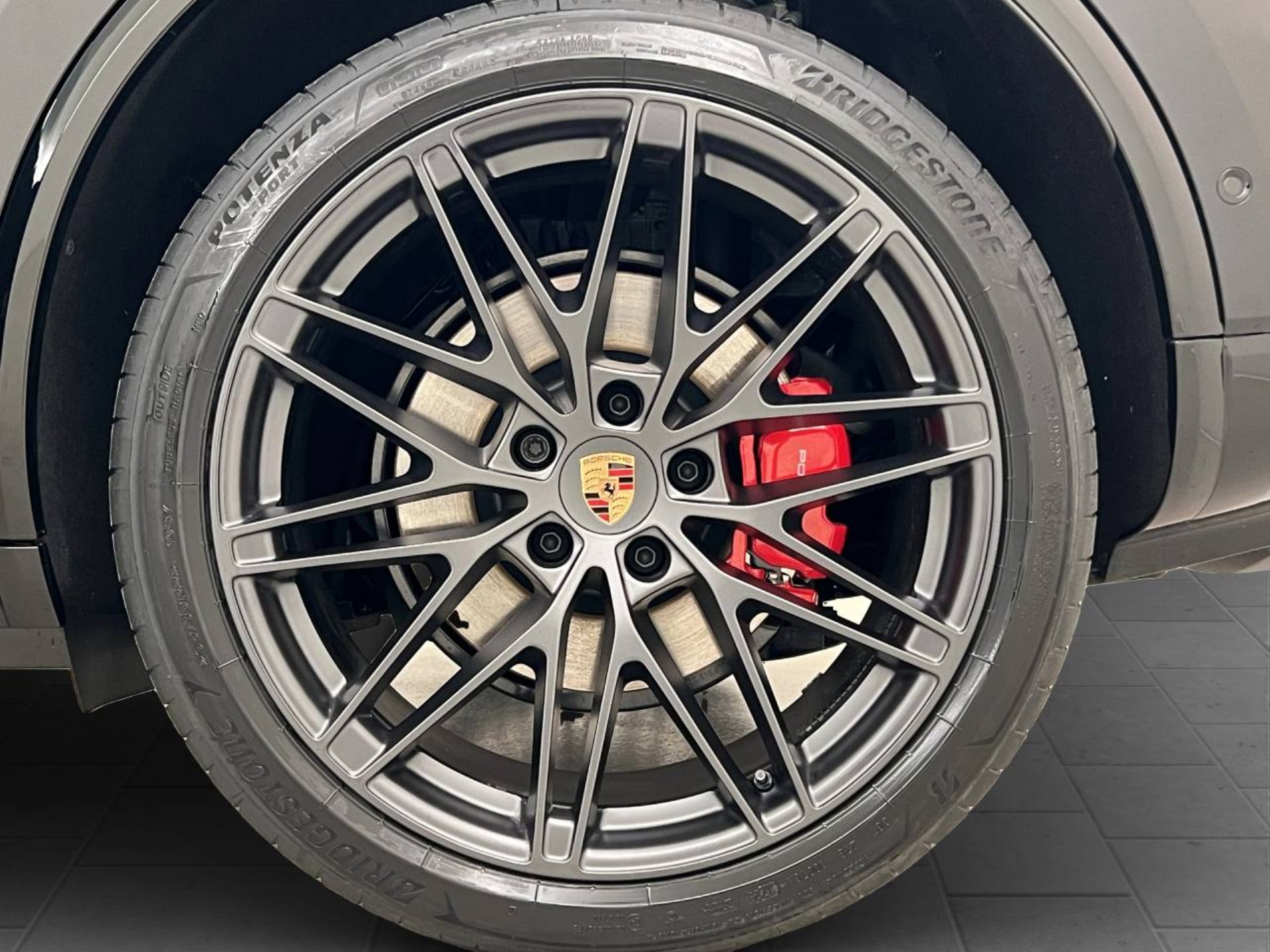 PORSCHE Macan GTS-image-11