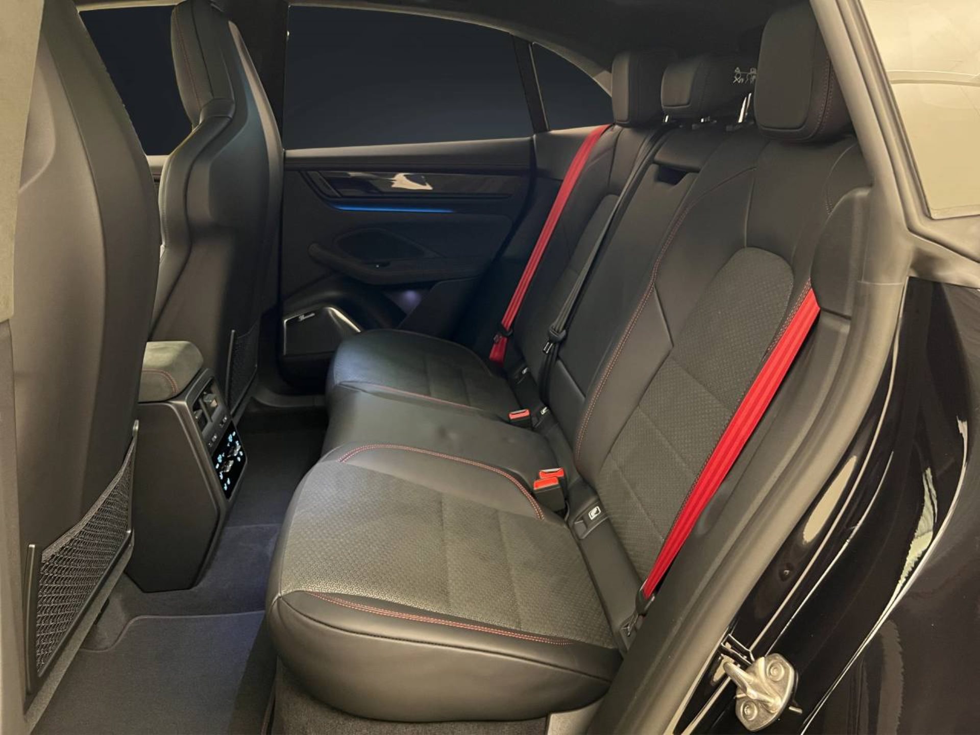 PORSCHE Macan GTS-image-14