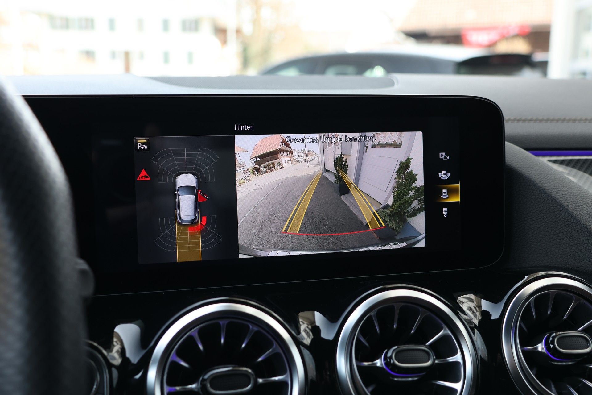 MERCEDES-BENZ GLA 35 AMG 4Matic 8G-Speedshift DCT (CH) "Greymatte"-image-23