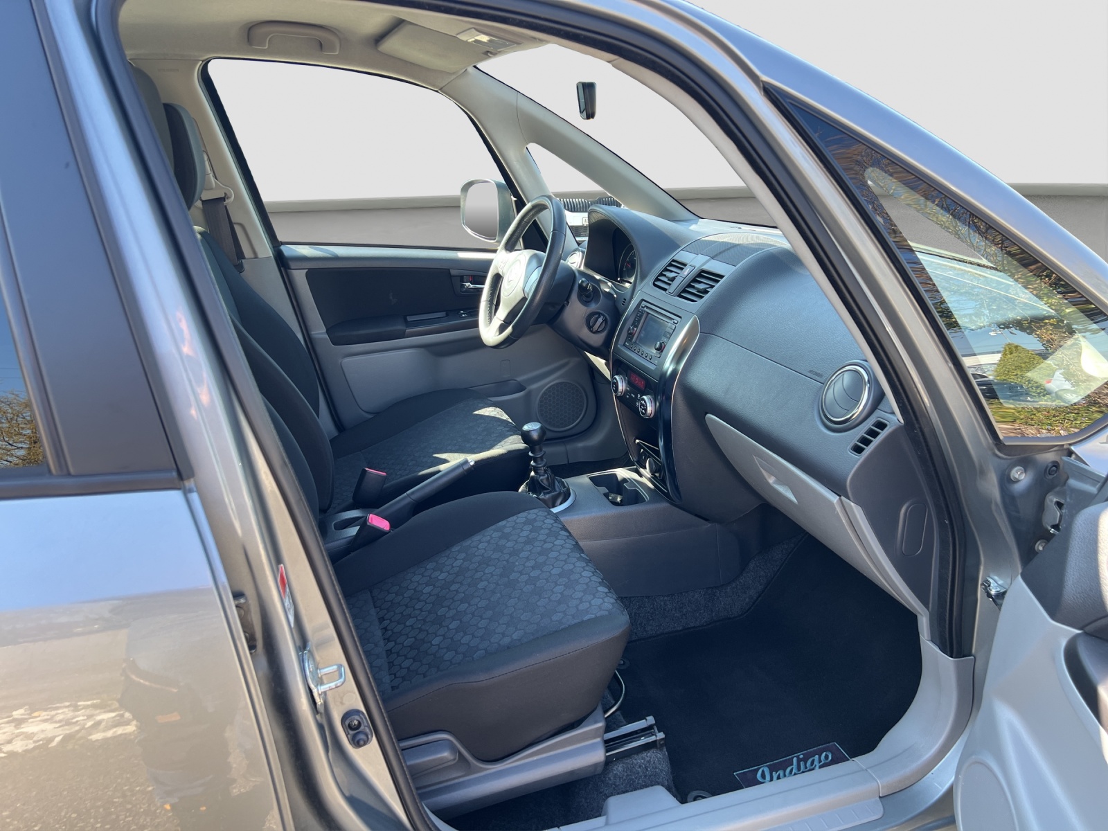 SUZUKI SX4 2.0 TD GL Top Indigo 4WD-image-13