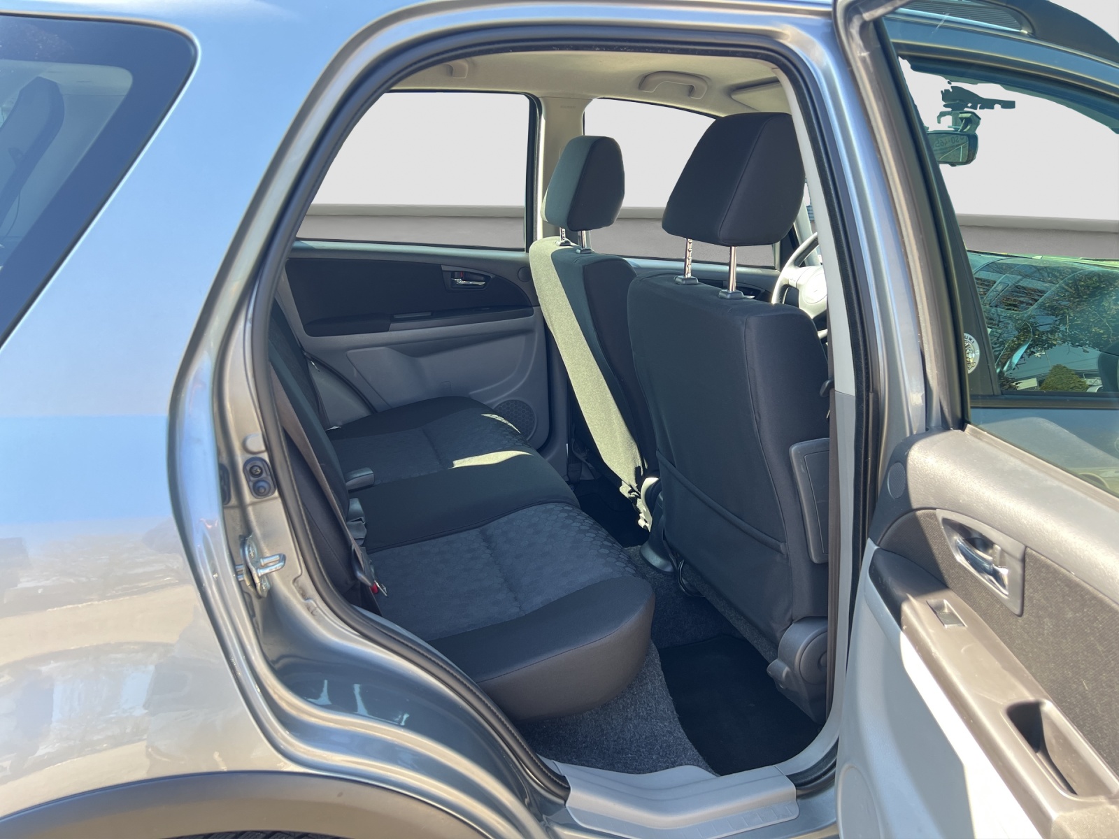 SUZUKI SX4 2.0 TD GL Top Indigo 4WD-image-12