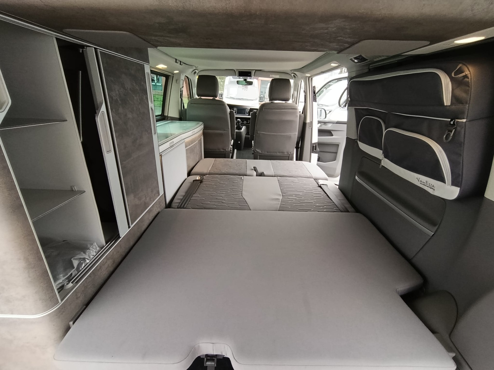 VW T6.1 California 2.0 TDI Ocean-image-3