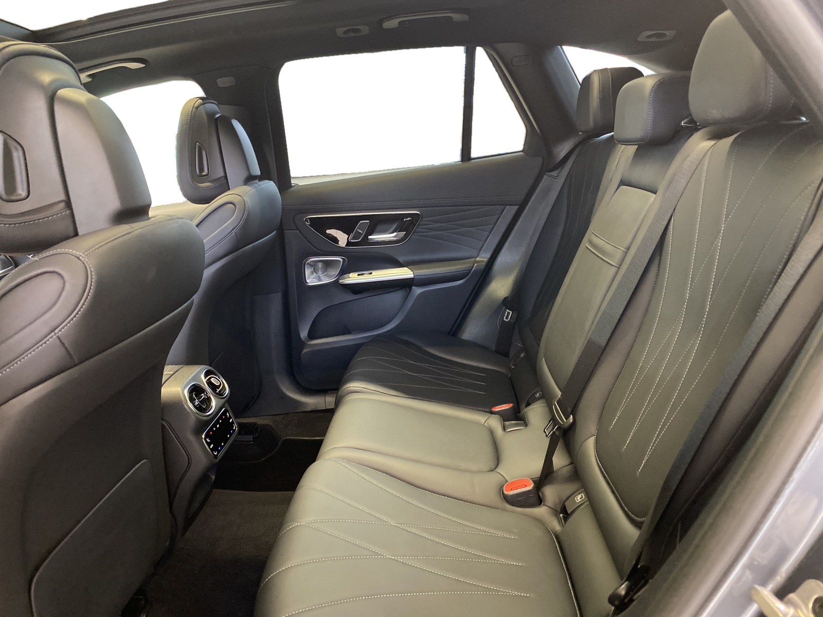 MERCEDES-BENZ GLC 400 e AMG Line 4MATIC-image-7