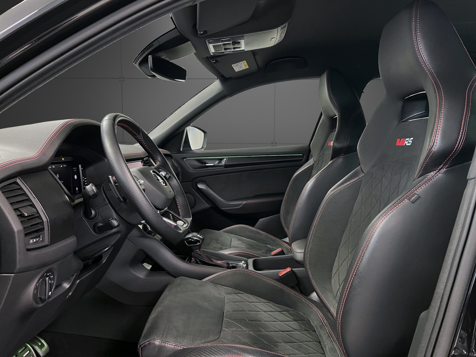 SKODA Kodiaq 2.0 TSI 4x4 RS-image-5