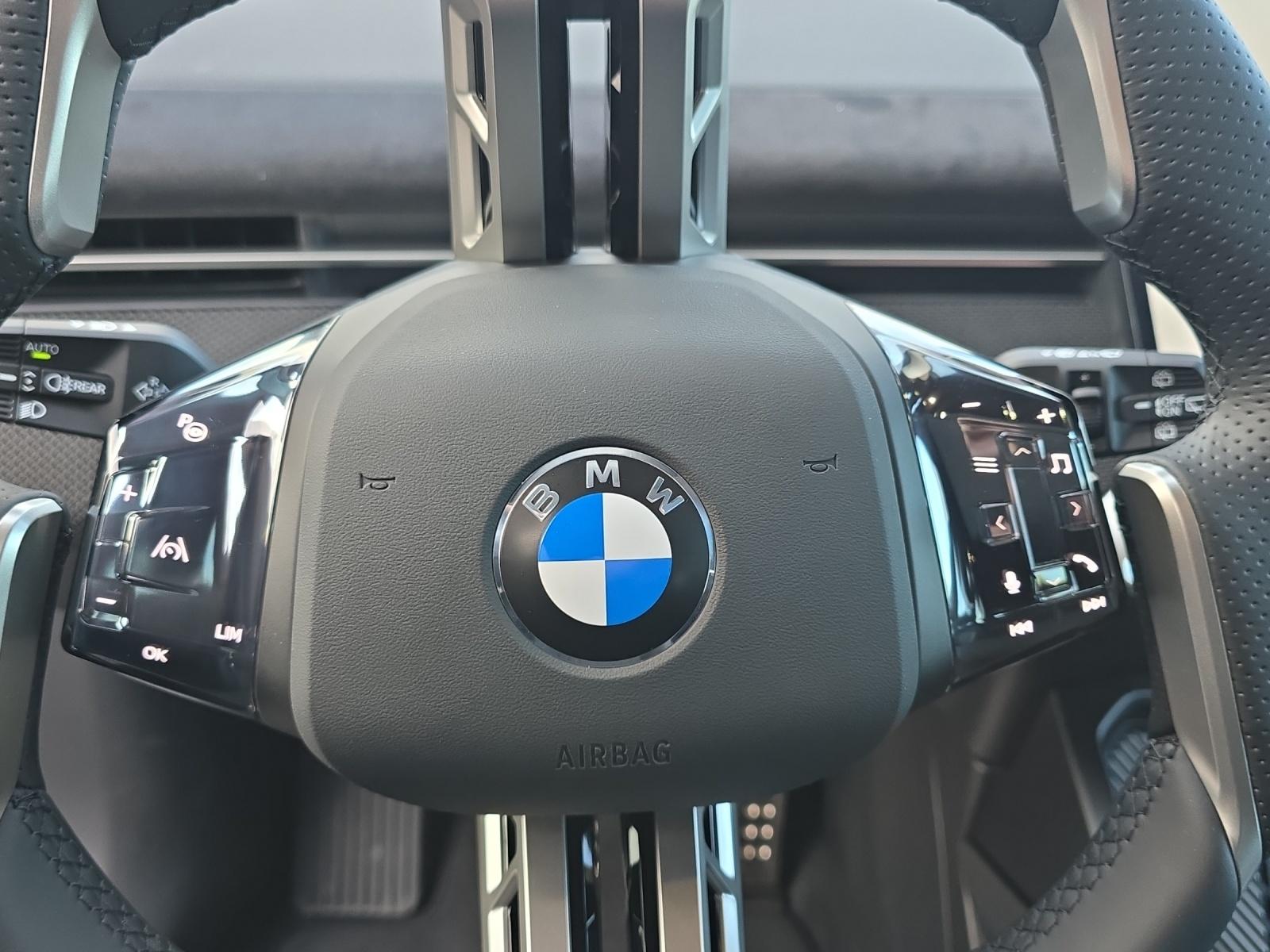 BMW iX3 50 xDrive-image-12