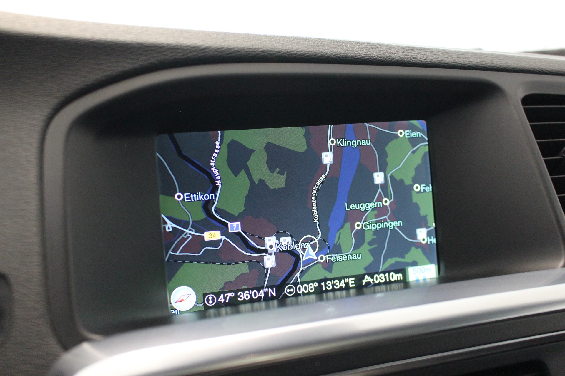 VOLVO V60 2.4 D6 Summum Pl.Hyb.-image-18