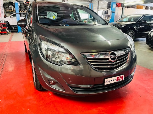 OPEL Meriva 1.7 CDTi Cosmo Automatic-image-8