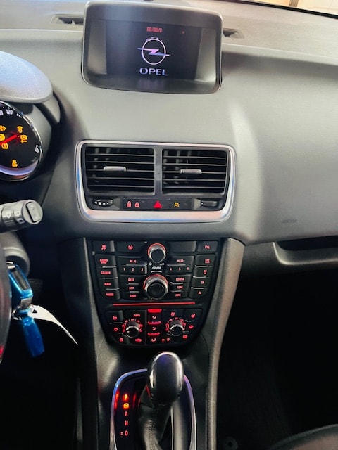 OPEL Meriva 1.7 CDTi Cosmo Automatic-image-14