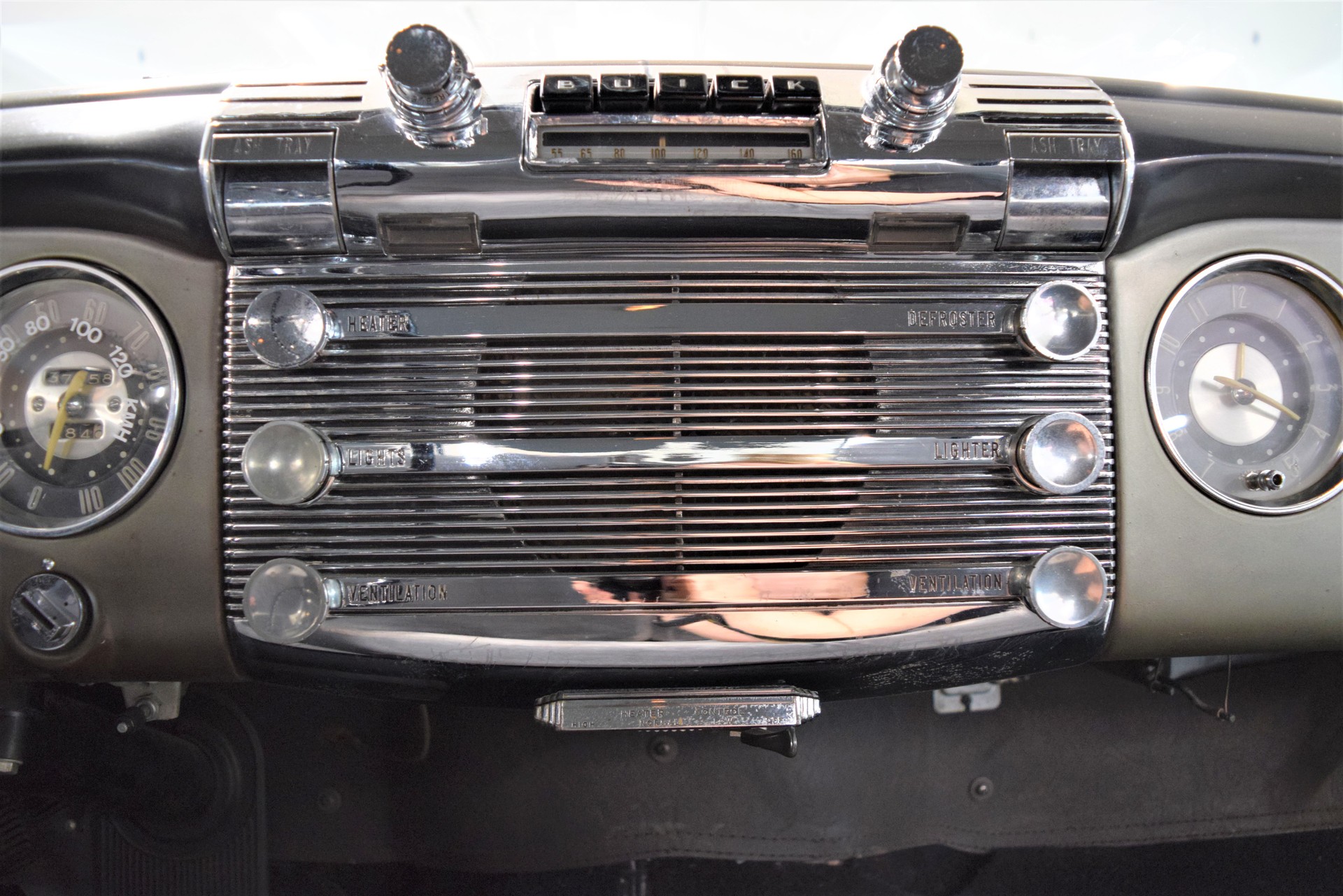 BUICK Super Eight 40 Special-image-10