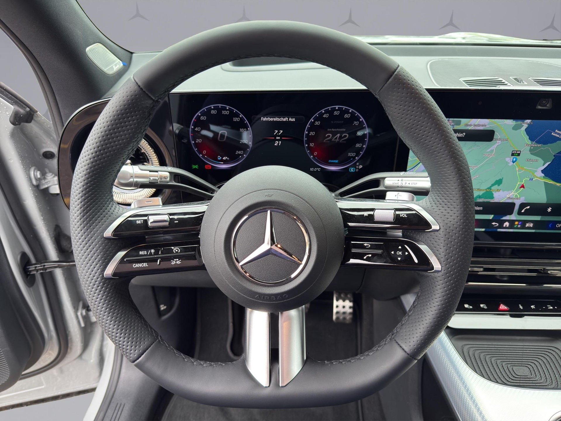 MERCEDES-BENZ GLB 350 4matic-image-10