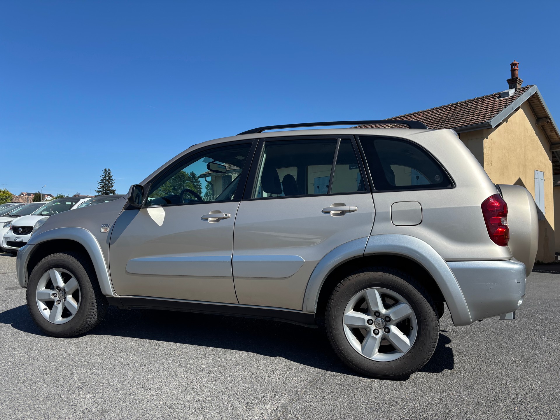 TOYOTA RAV-4 2.0 16V Linea Sol-image-3