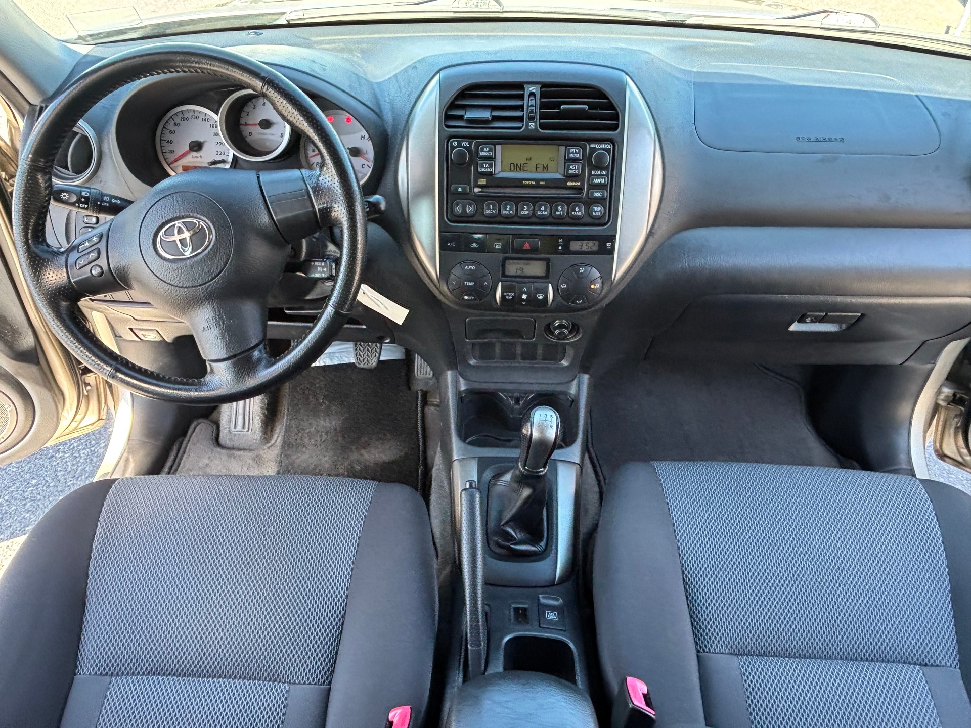 TOYOTA RAV-4 2.0 16V Linea Sol-image-6
