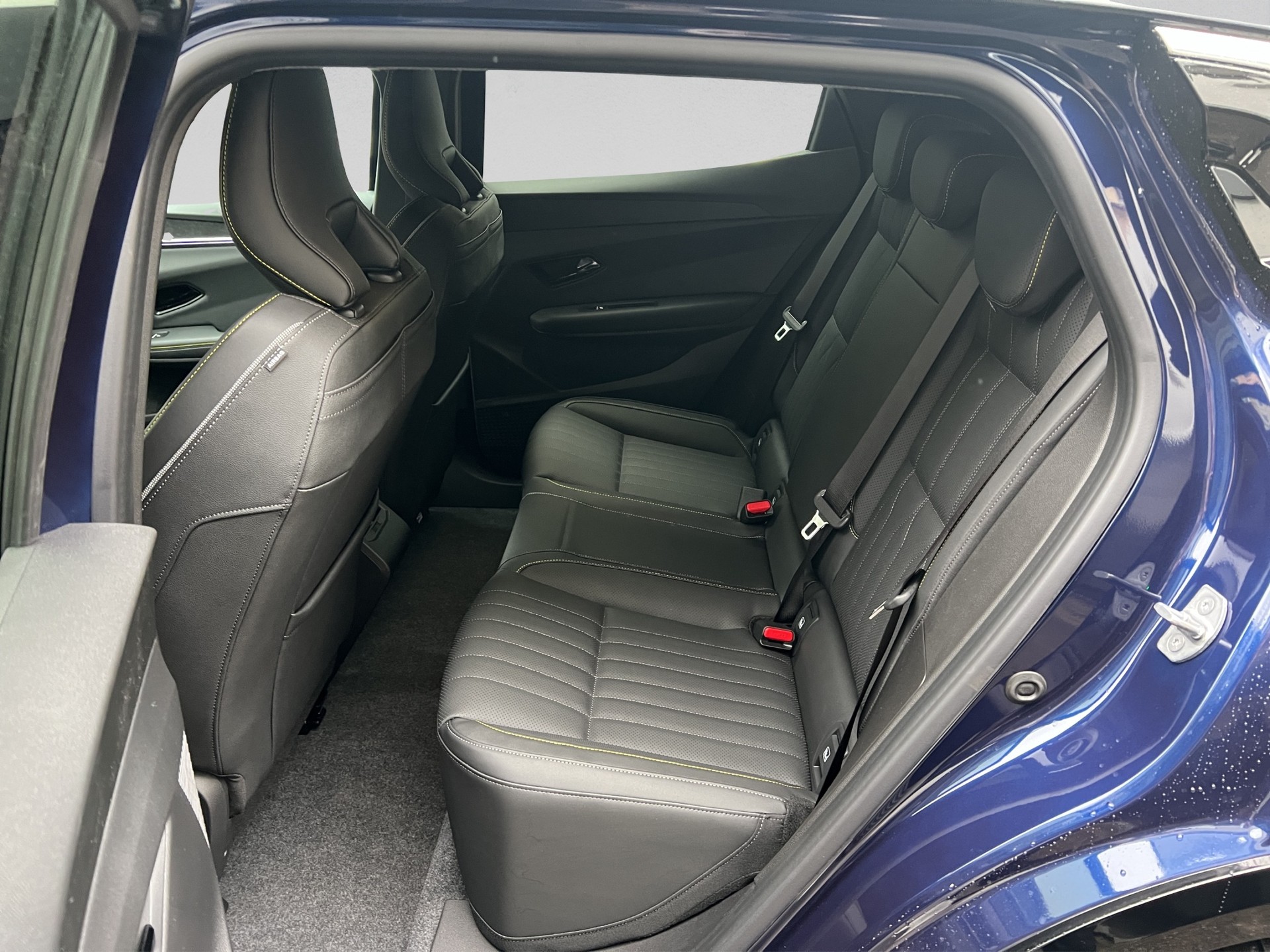 RENAULT Mégane E-TECH EV60 Iconic-image-7