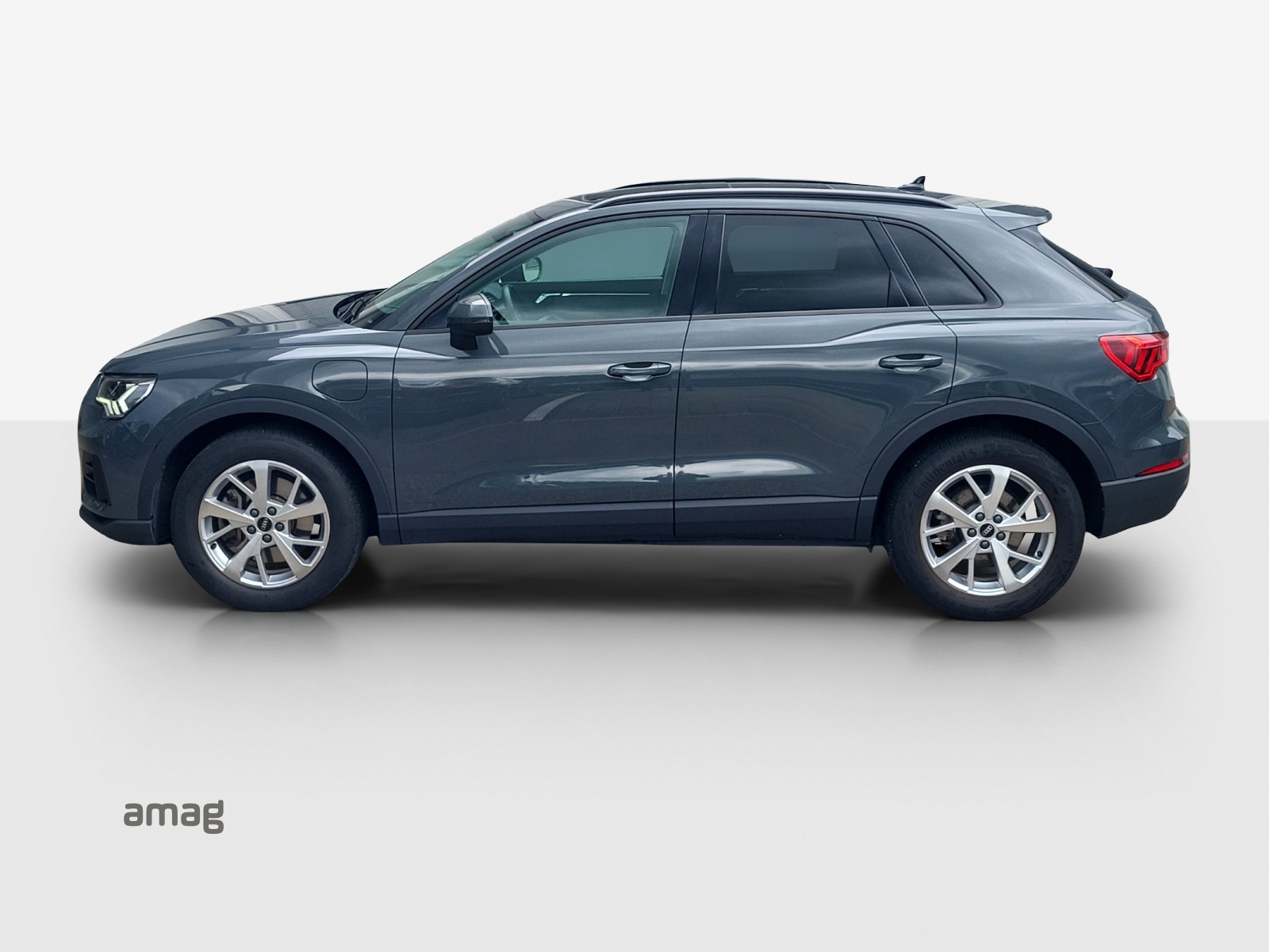 AUDI Q3 45 TFSI e S-tronic-image-1