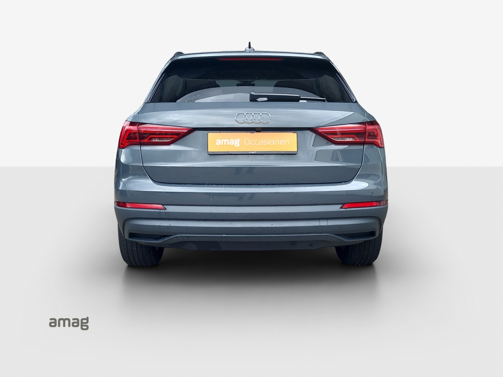 AUDI Q3 45 TFSI e S-tronic-image-3