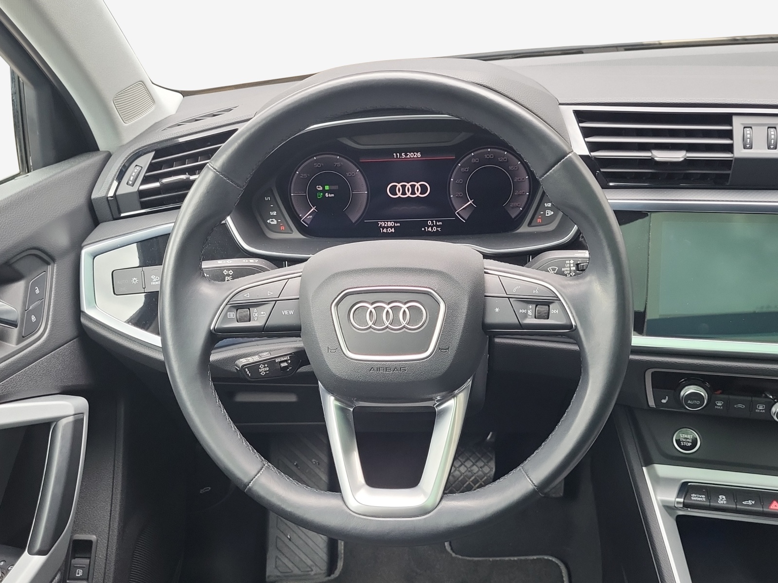 AUDI Q3 45 TFSI e S-tronic-image-9