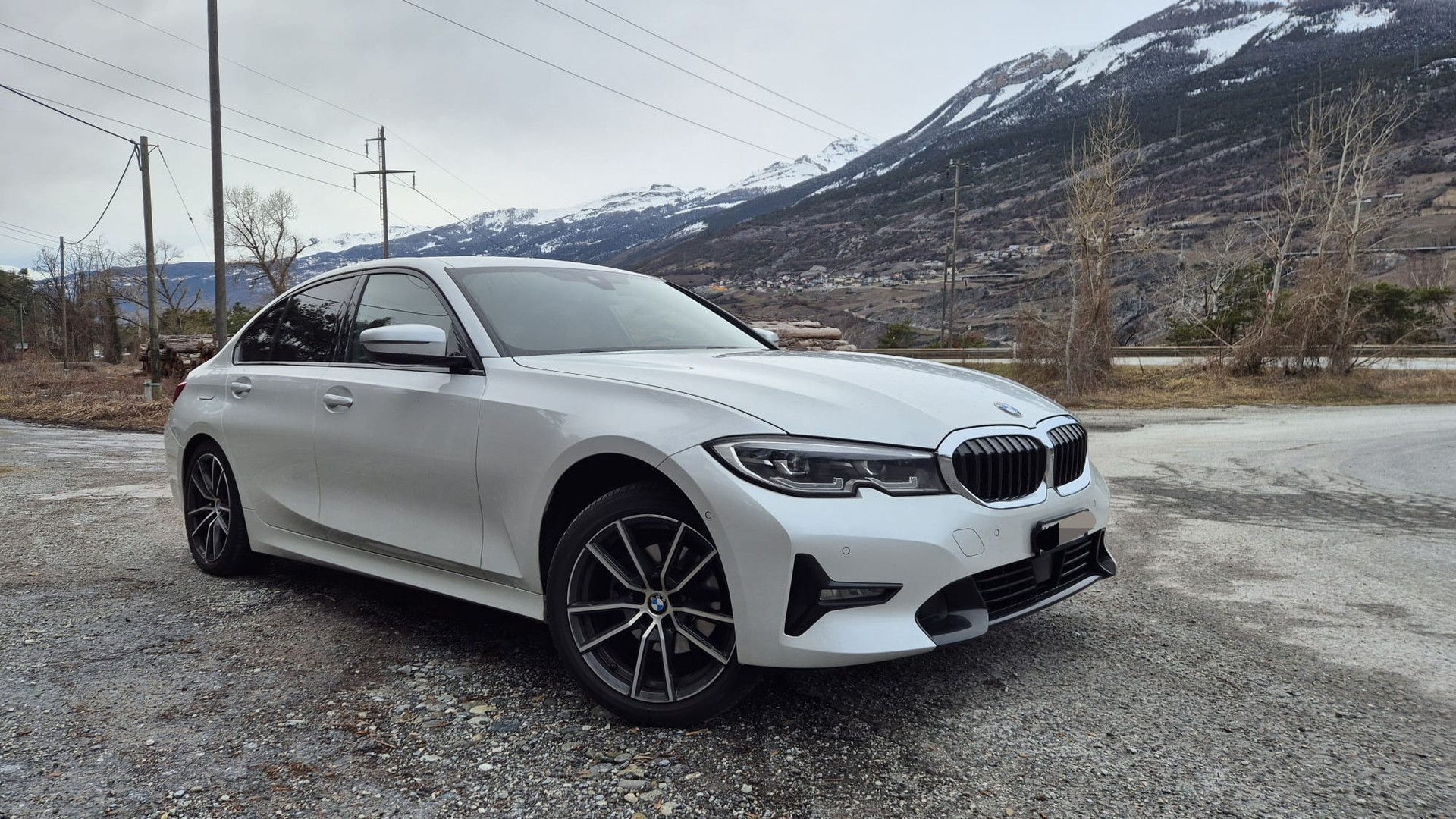 BMW 320d xDrive-image-9