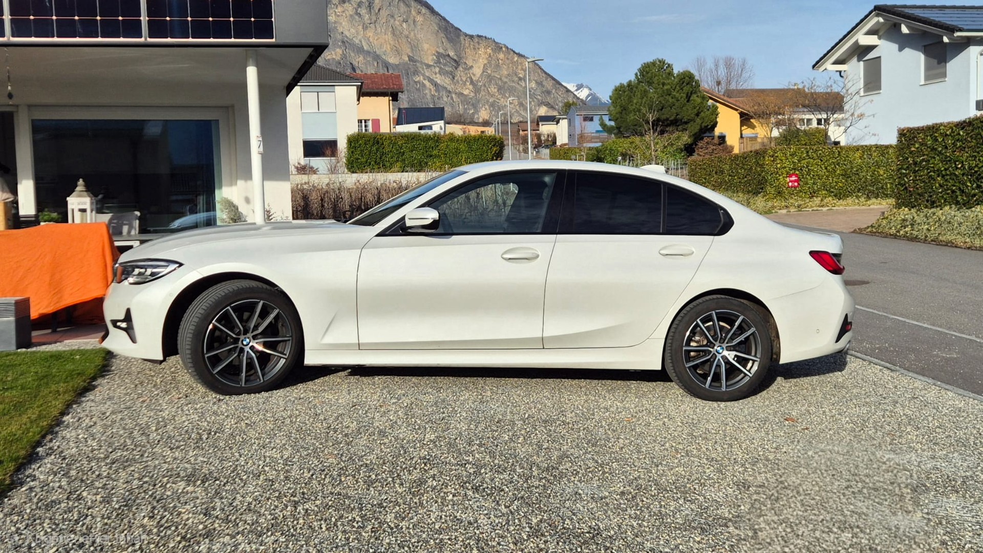 BMW 320d xDrive-image-5