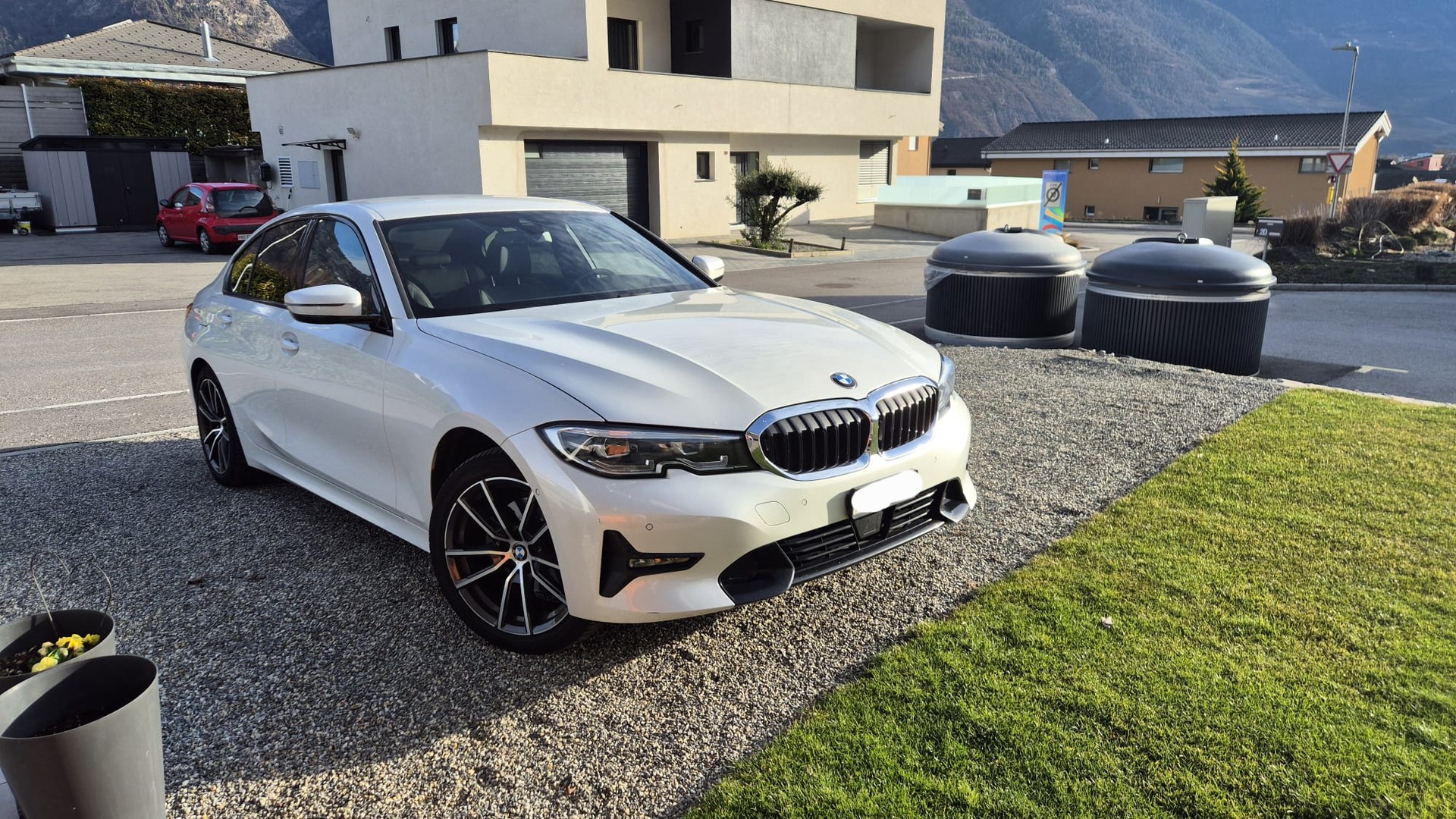 BMW 320d xDrive-image-0