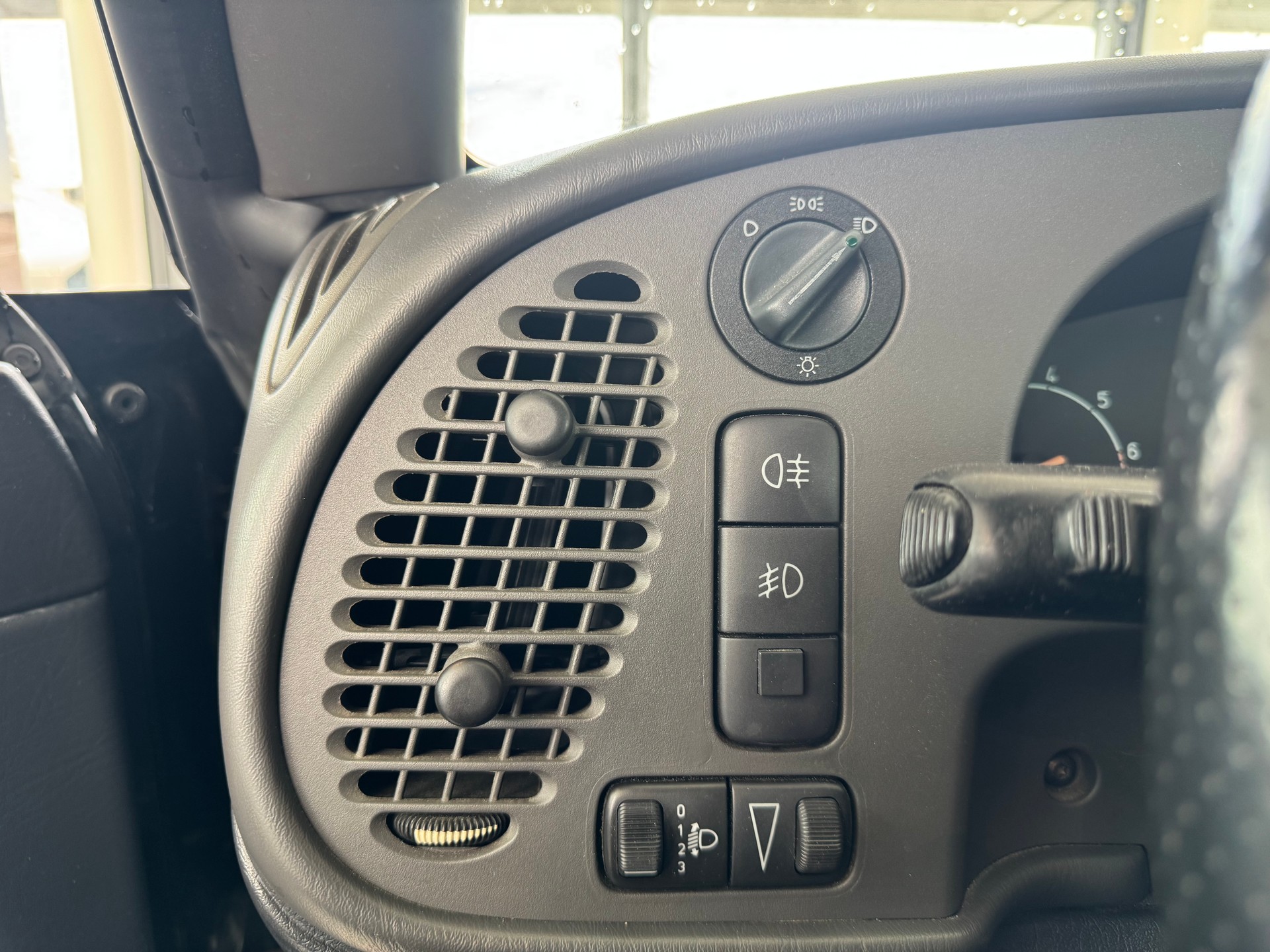 SAAB 9-3 2.0i-16 TS Aero-image-12
