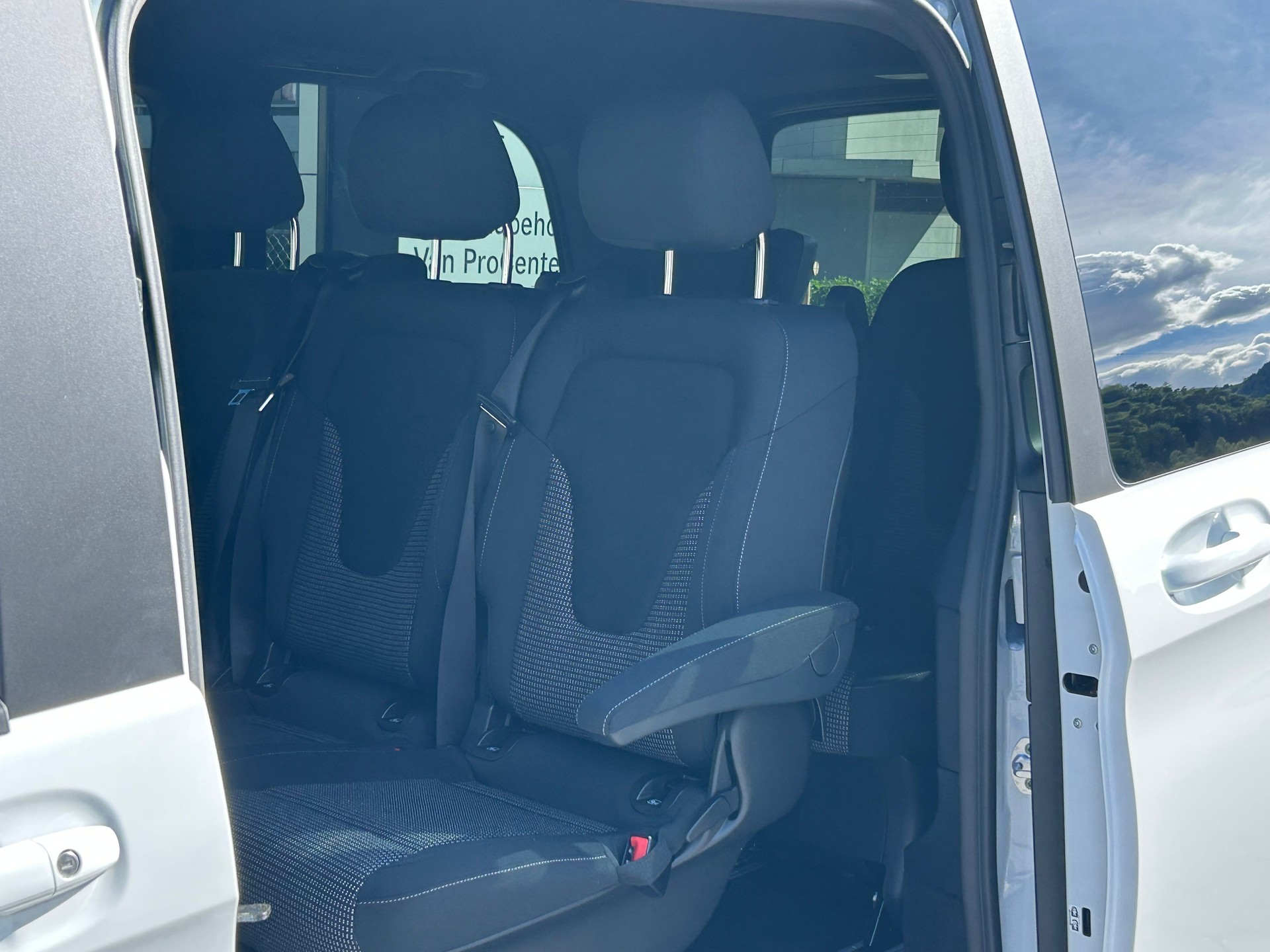 MERCEDES-BENZ V 300 d Kompakt Style 9G-Tronic-image-5