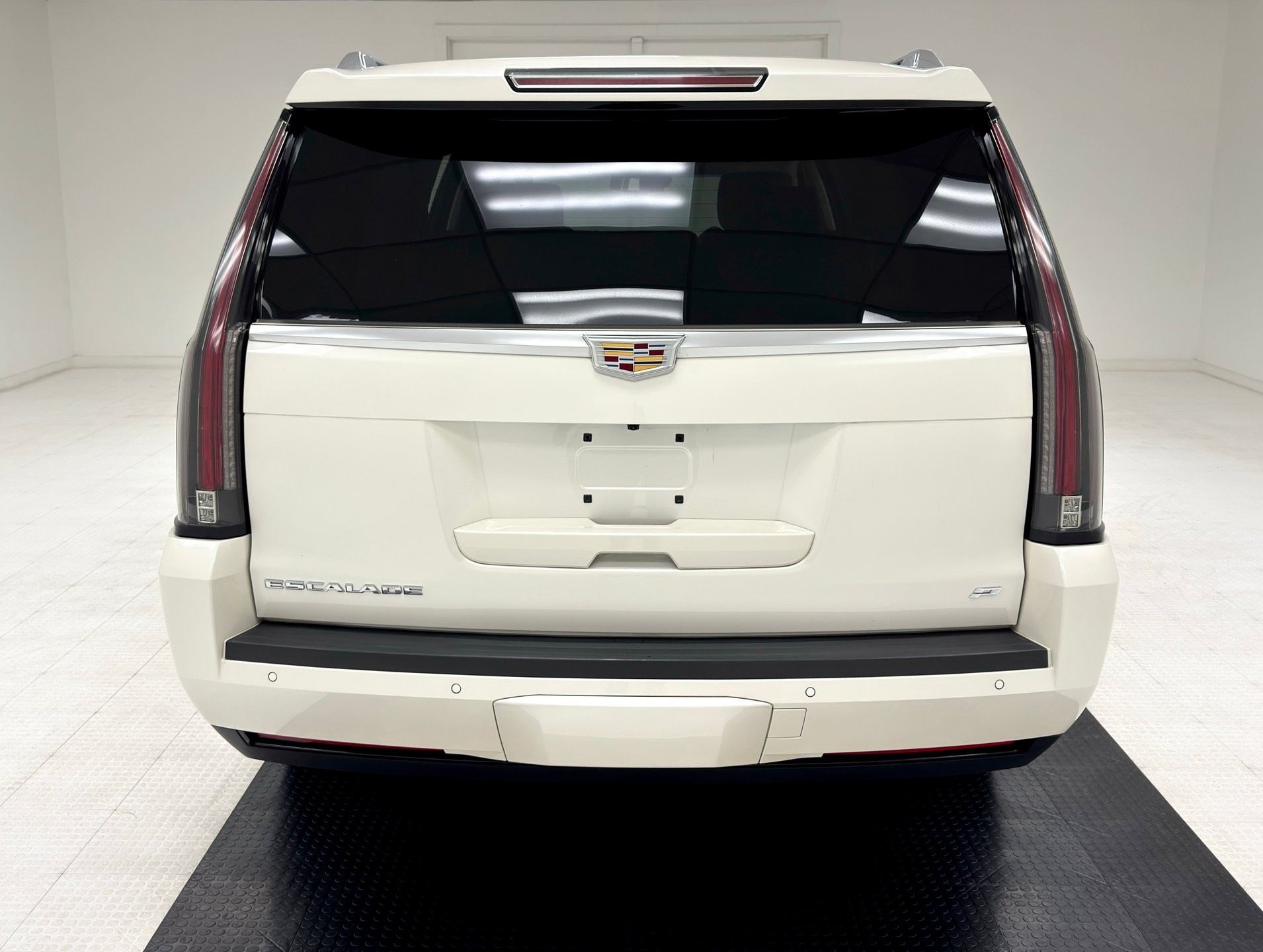 CADILLAC 6.2 V8 Platinum-image-1