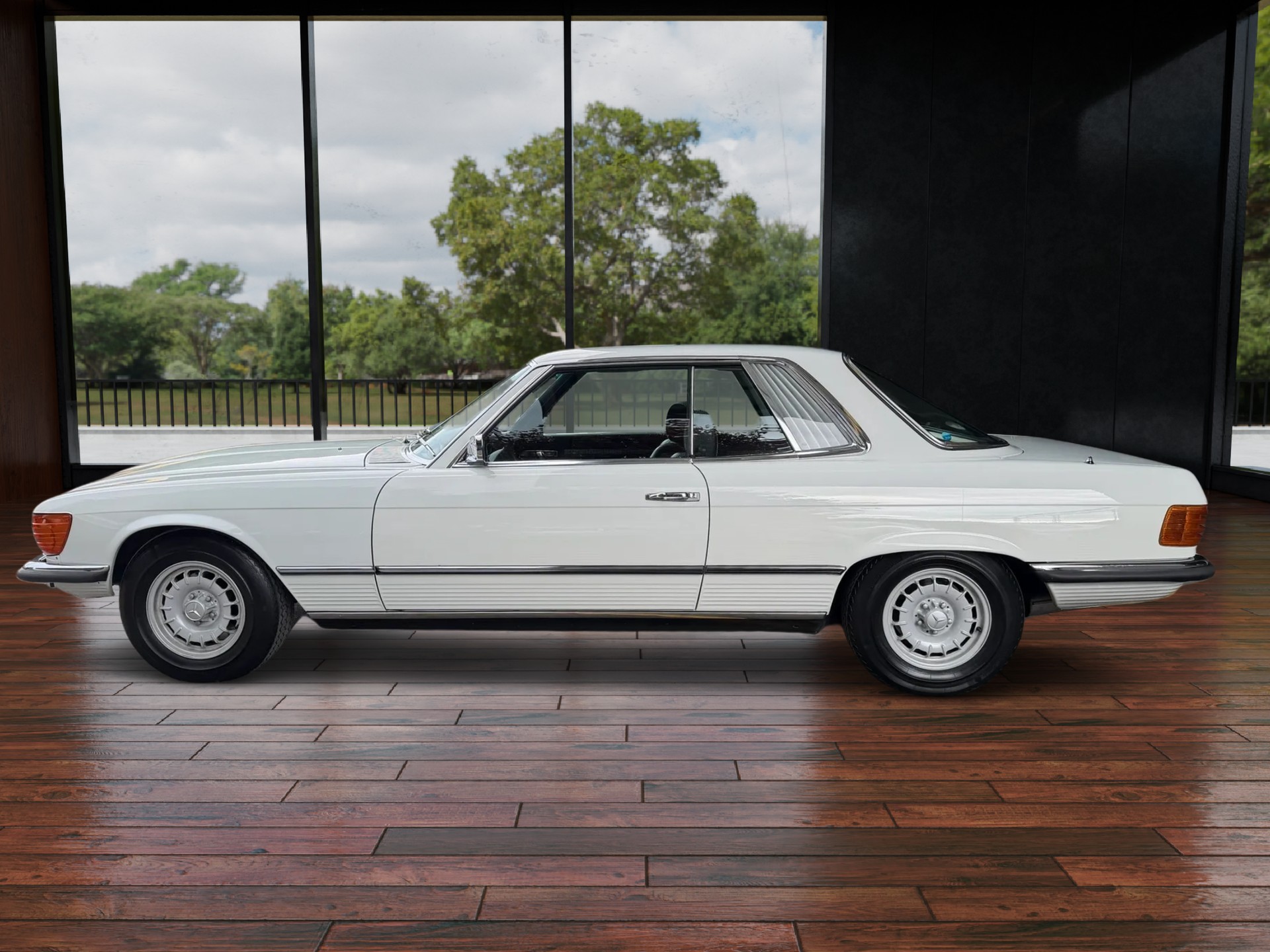 MERCEDES-BENZ SLC 280-image-2