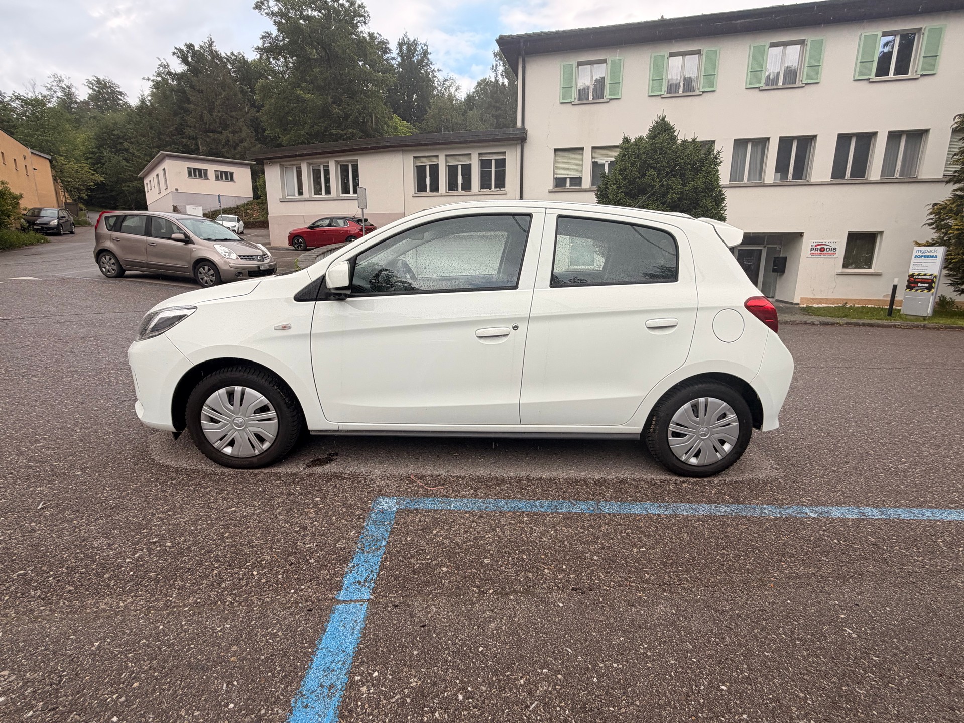 MITSUBISHI Space Star 1.2 Pure-showroom-element-2