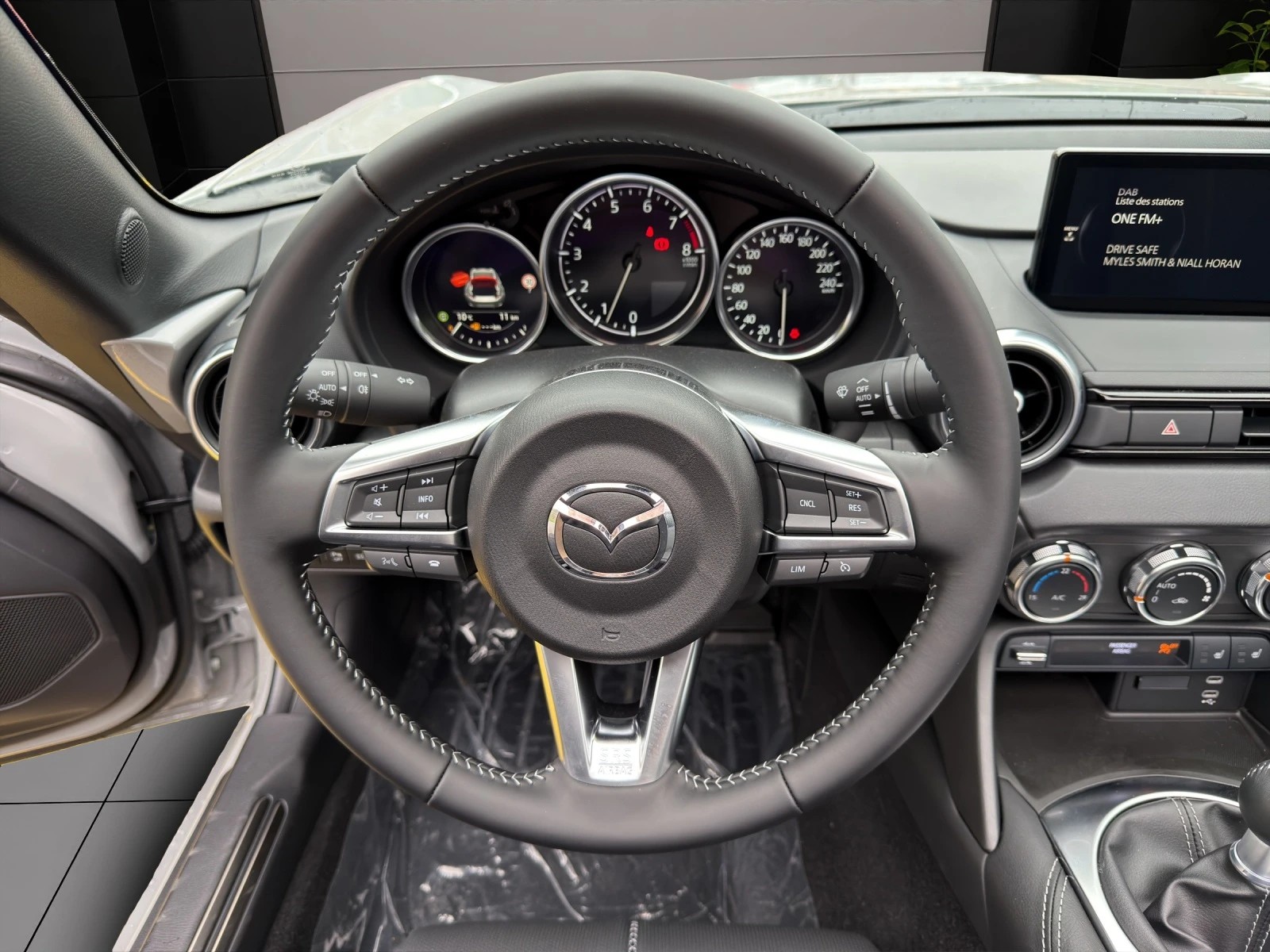 Image MAZDA MX-5 MX-5 RF Skyactiv-G 132 Exclusive-line