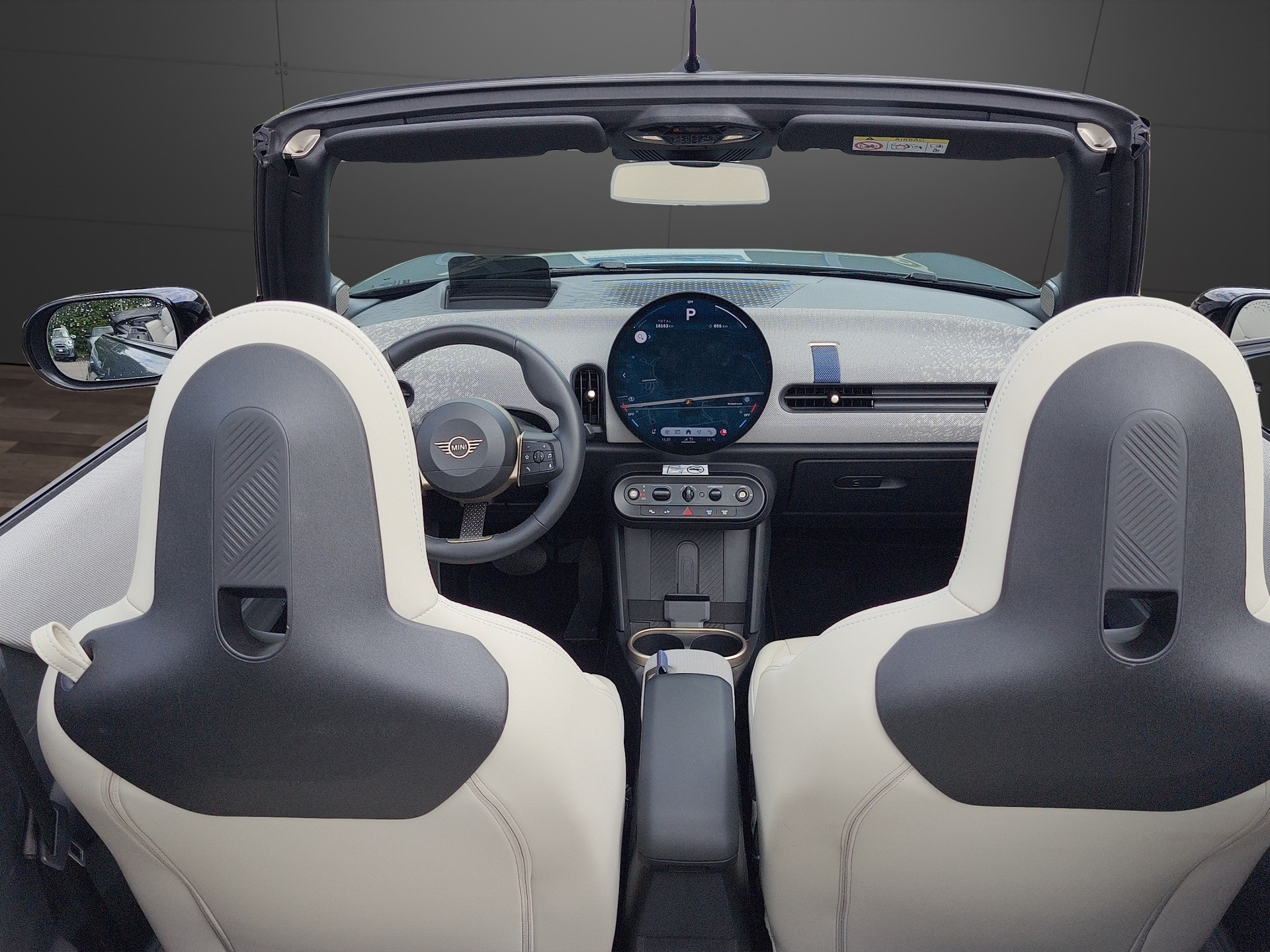 MINI Cabrio F67 2.0i Cooper S-image-13