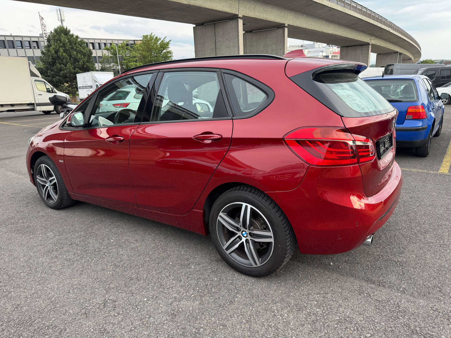 BMW 218d Active Tourer sport-image-1