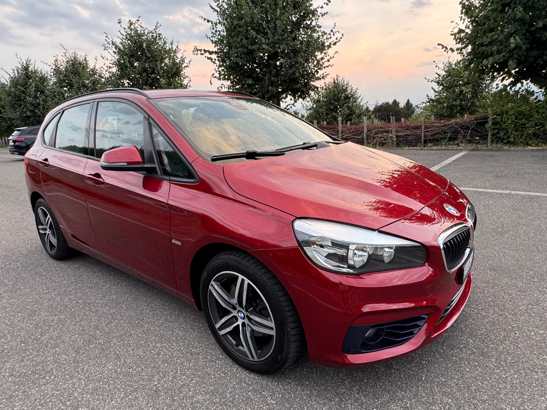 BMW 218d Active Tourer sport-image-1