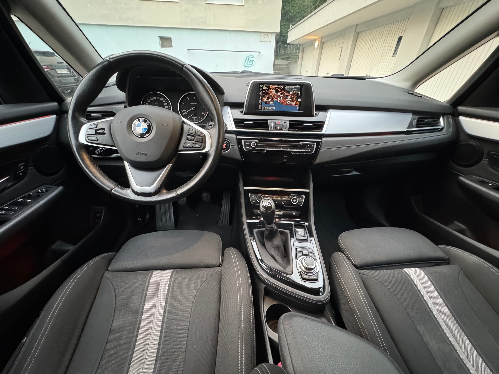 BMW 218d Active Tourer sport-image-7