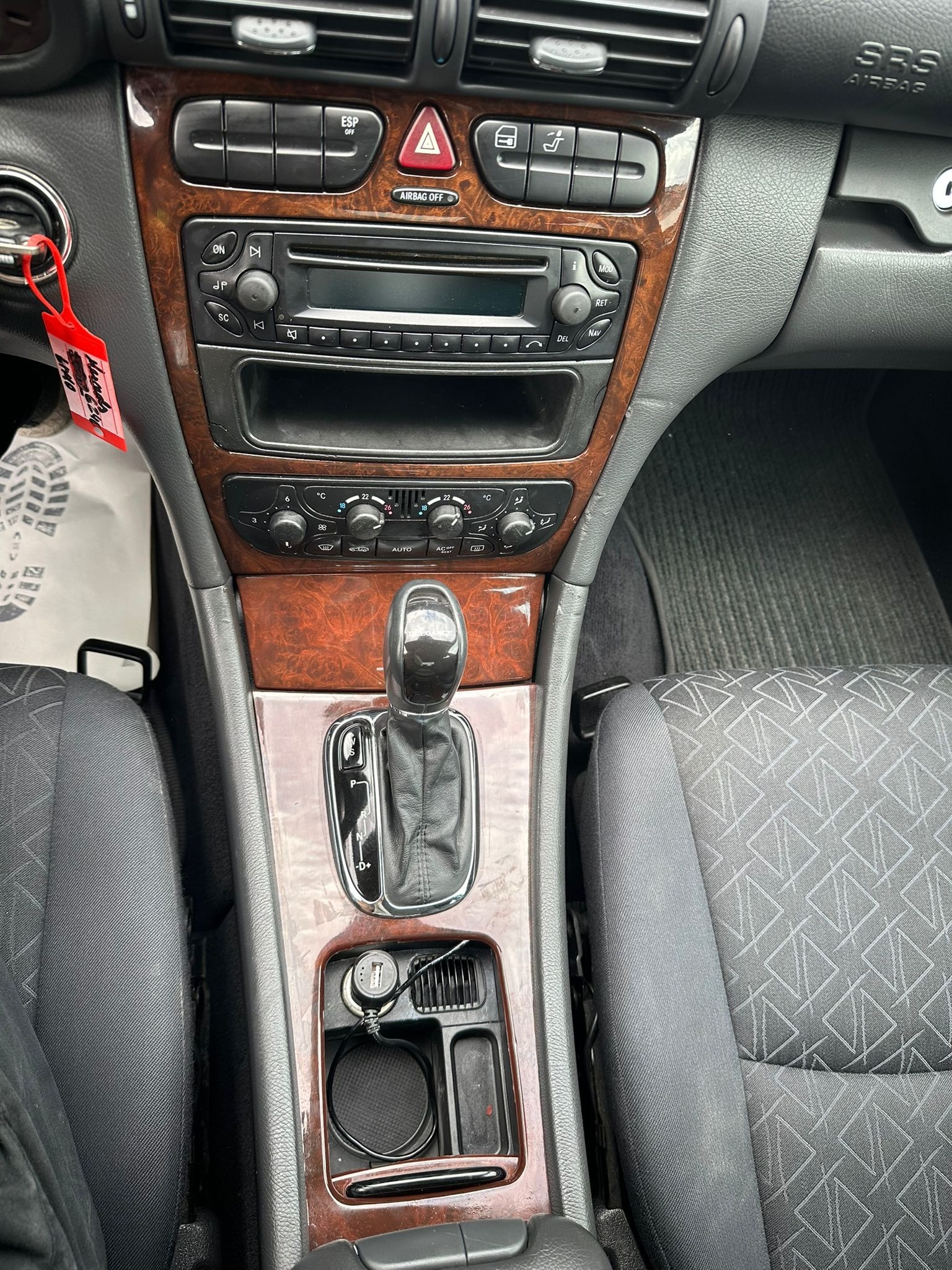 MERCEDES-BENZ C 240 Elégance 4Matic Automatic-image-18