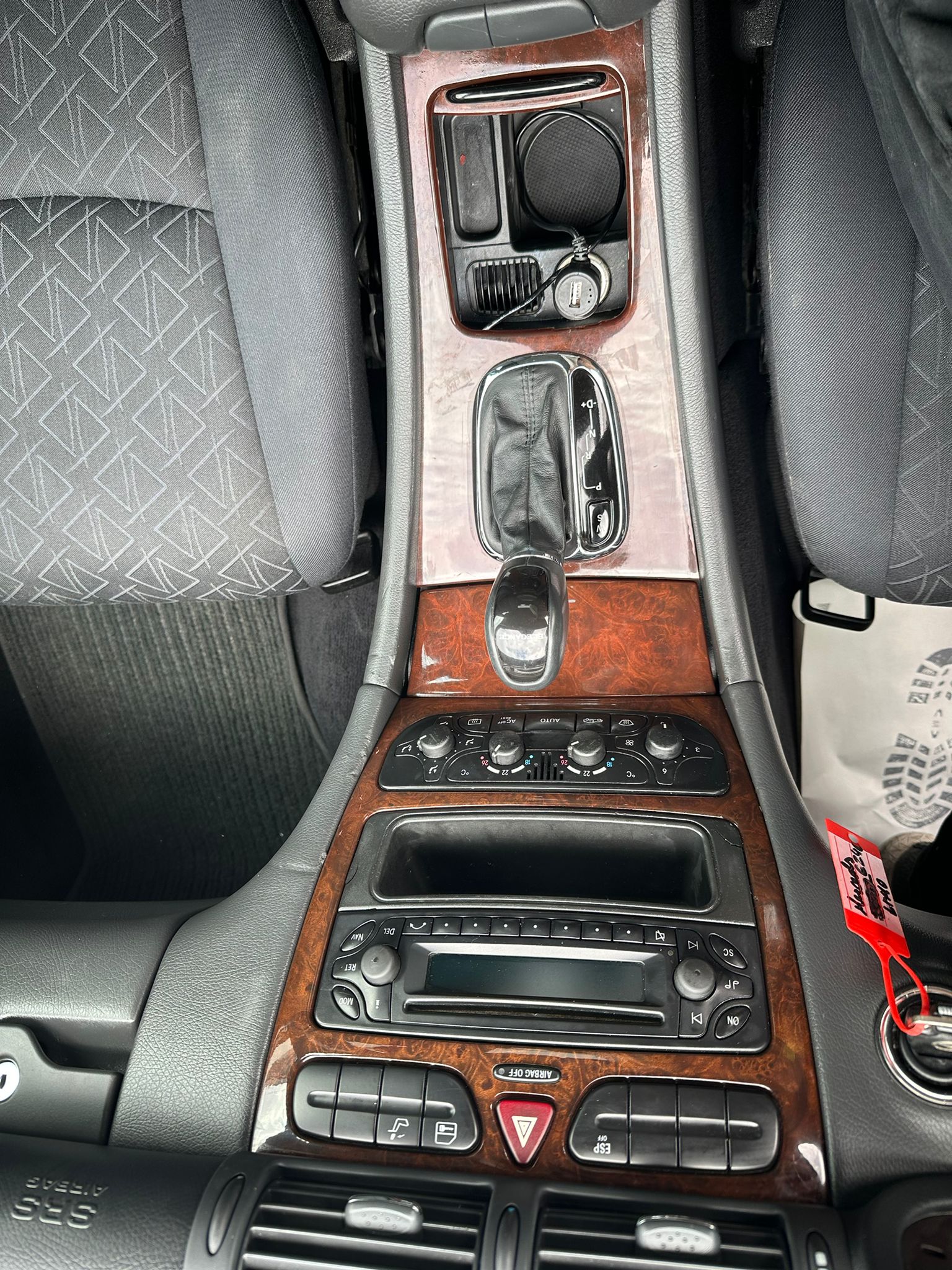 MERCEDES-BENZ C 240 Elégance 4Matic Automatic-image-18