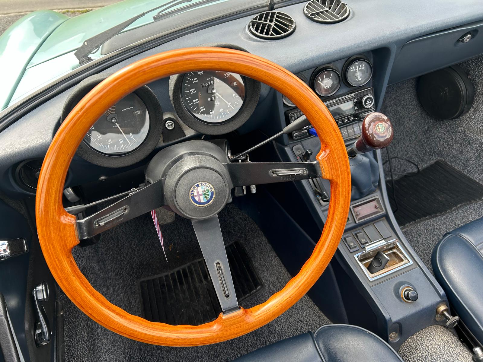 ALFA ROMEO Spider 2.0 (Veloce)-image-5