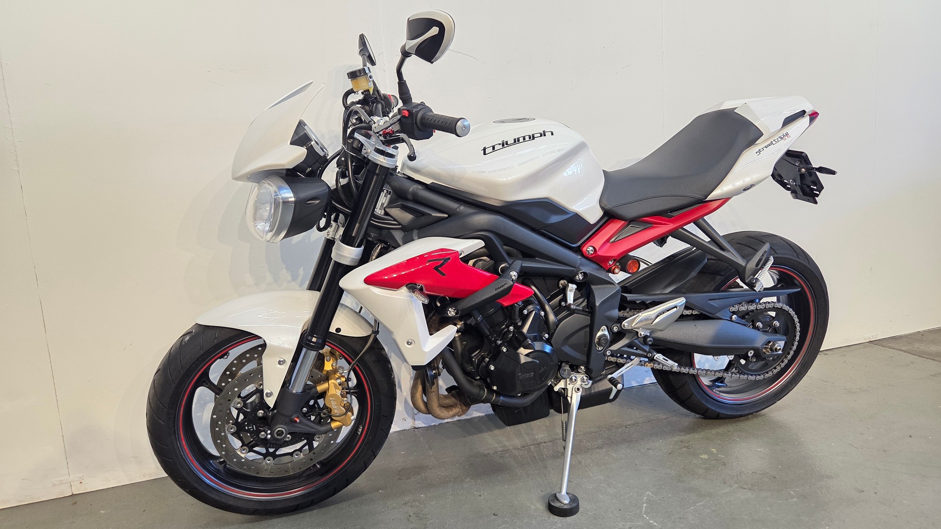 TRIUMPH Street Triple 675 R ABS-showroom-element-3