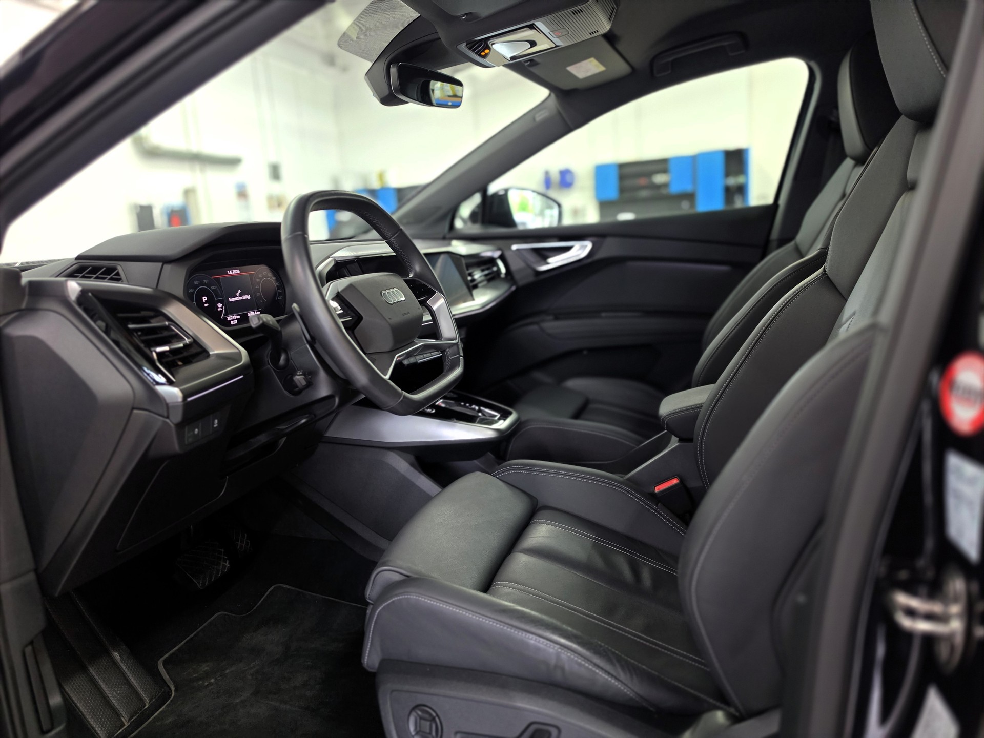 AUDI Q4 Sportback e-tron 50 quattro-image-9
