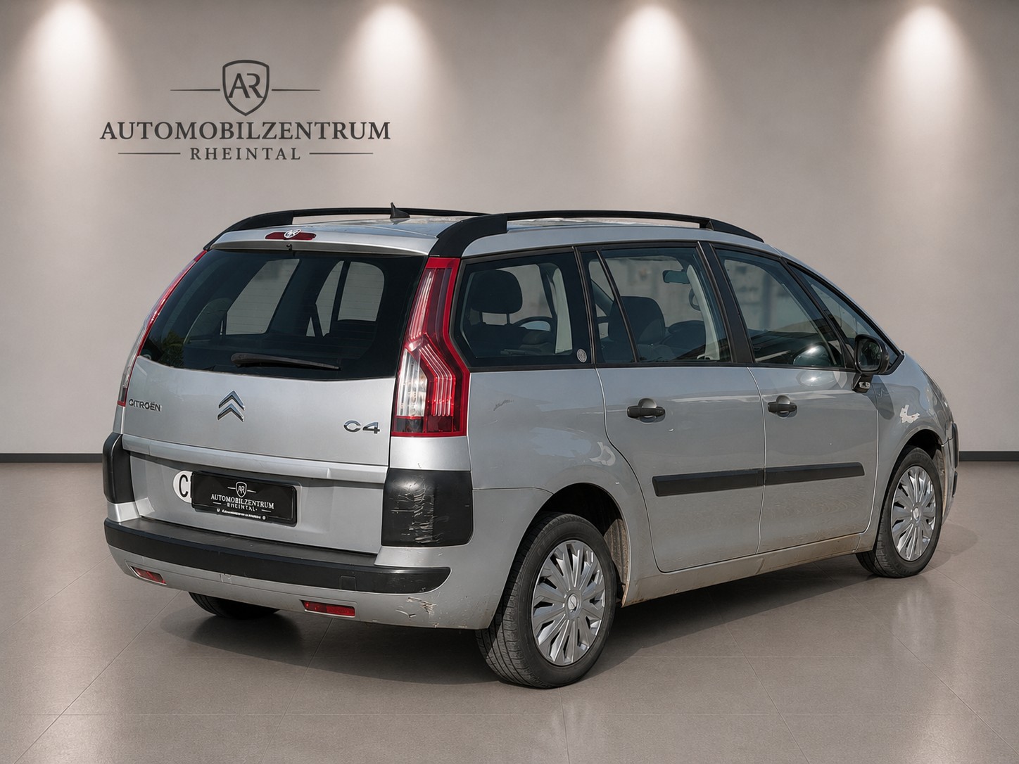 CITROEN Grand C4 Picasso 1.6 HDI 16V Dynamique-image-4