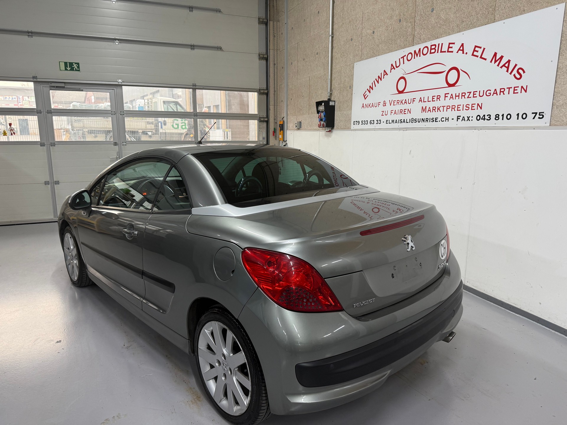 PEUGEOT 207 CC 1.6 16V Turbo Sport-image-4