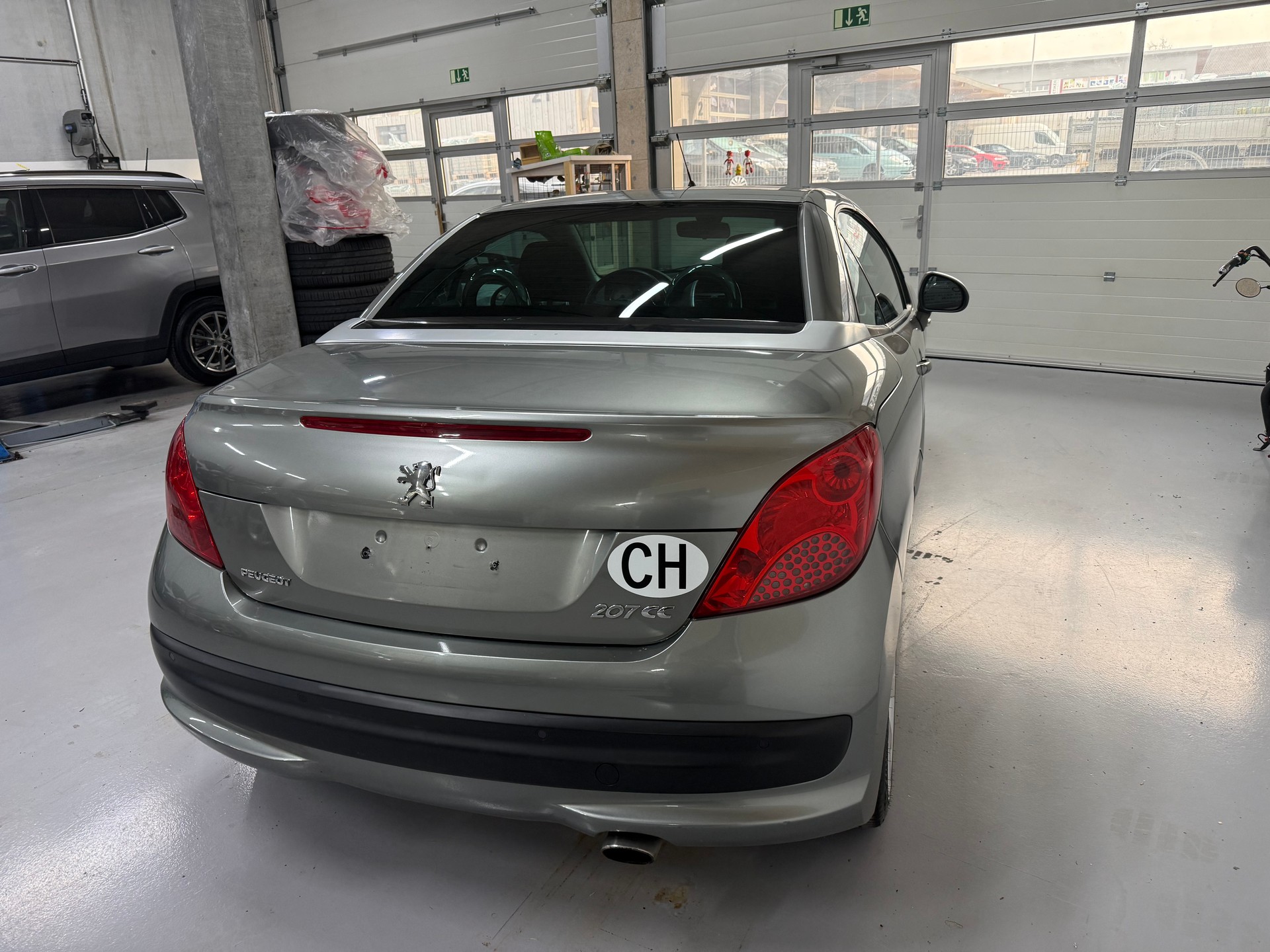 PEUGEOT 207 CC 1.6 16V Turbo Sport-image-3