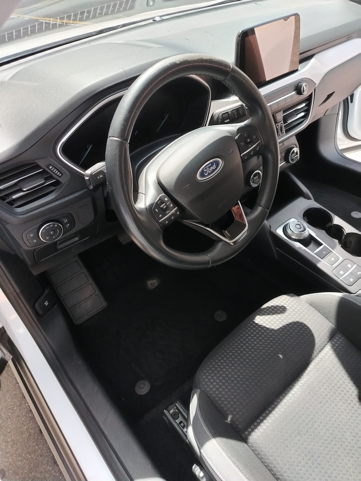 FORD 1.5 EcoBlue 120 Titanium-image-5
