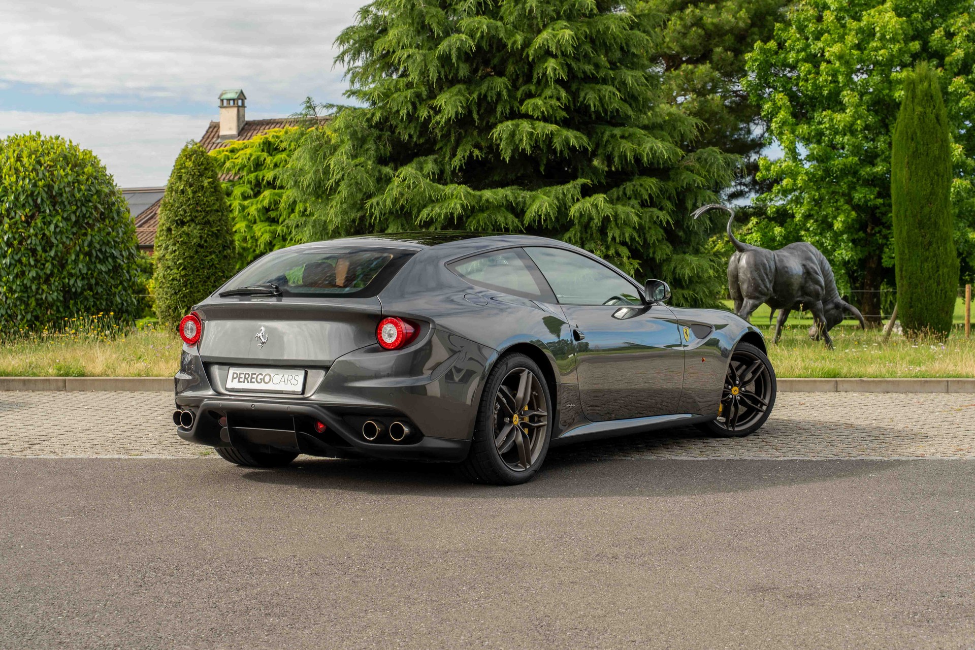 FERRARI FF-image-4
